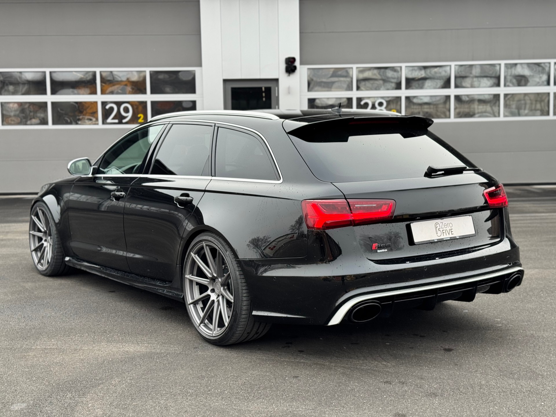 AUDI RS6 Avant 4.0 TFSI V8 quattro Tiptronic-image-4