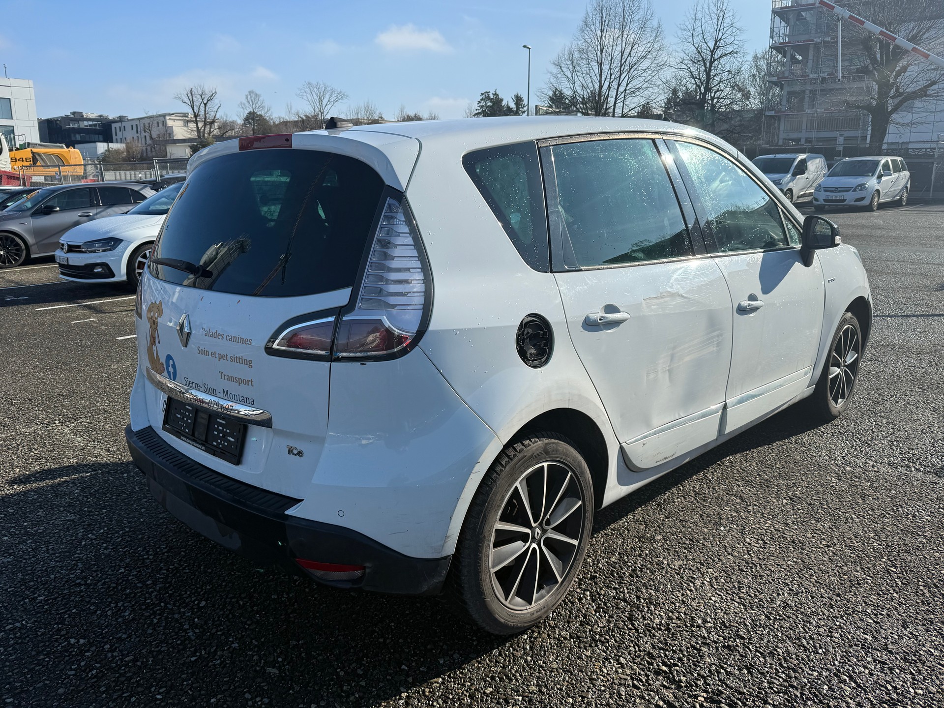 RENAULT Scénic 1.2 16V Turbo Bose Edition-image-2
