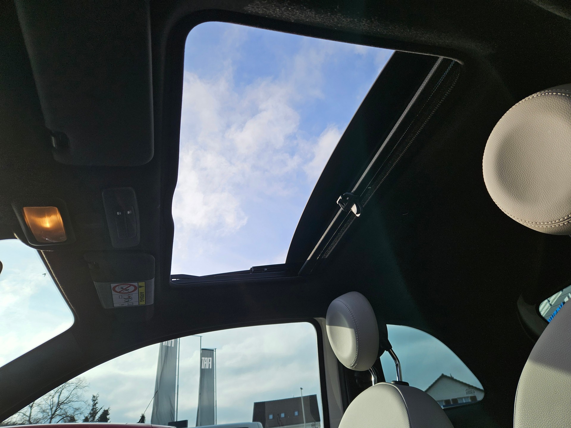 FIAT 500 1.2 Swiss Edition Dualogic-image-7