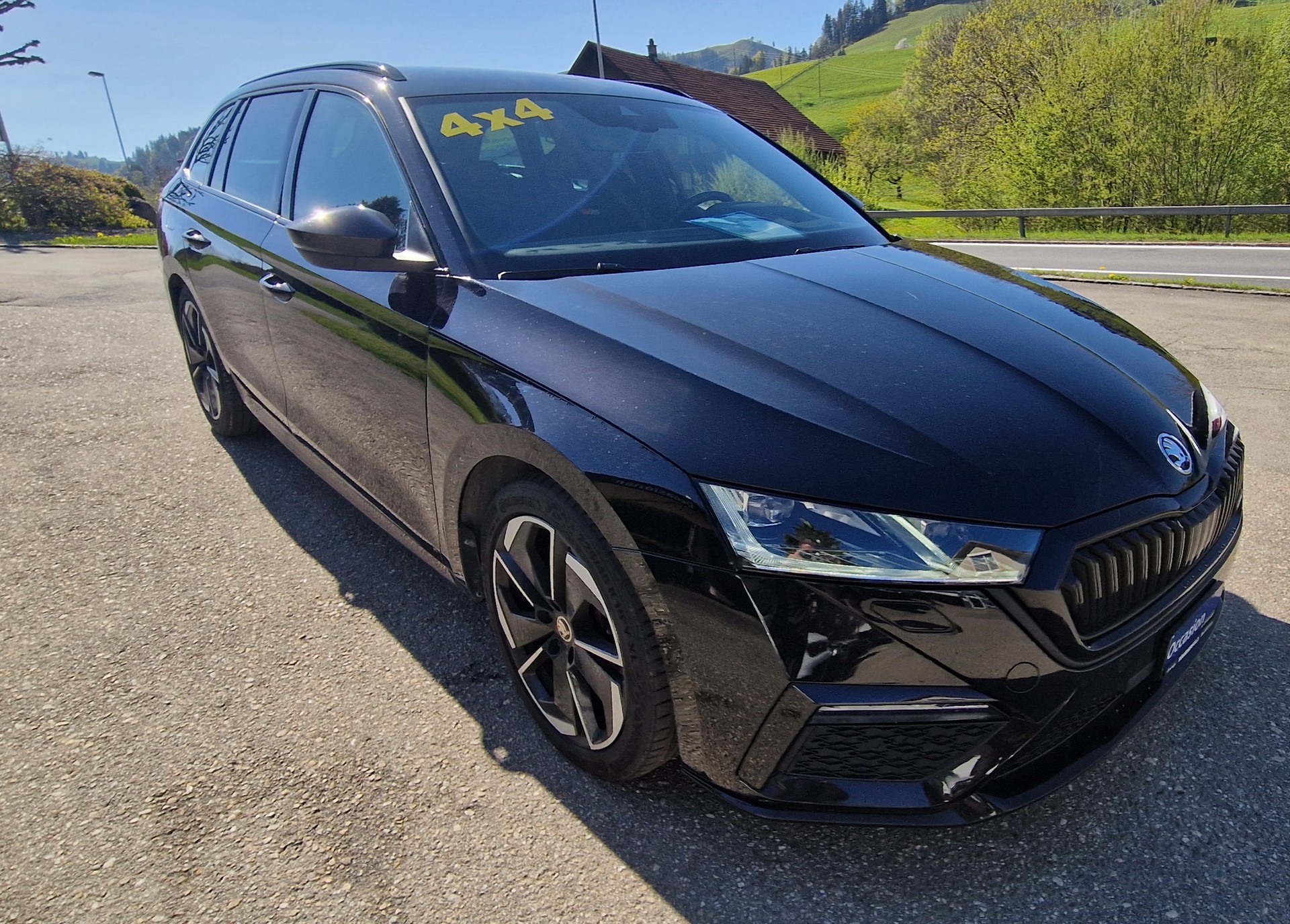SKODA Octavia Combi 2.0 TDI DSG RS 4x4-showroom-element-1