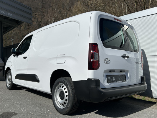 TOYOTA Proace City Van 1.5D ActL-image-3