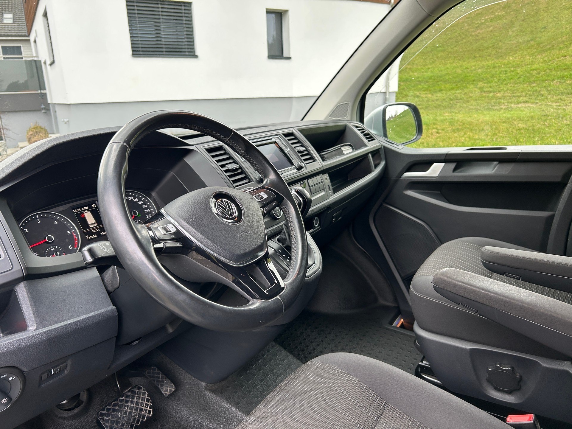 VW T6 2.0 TDI Caravelle Liberty 4Motion DSG-image-12