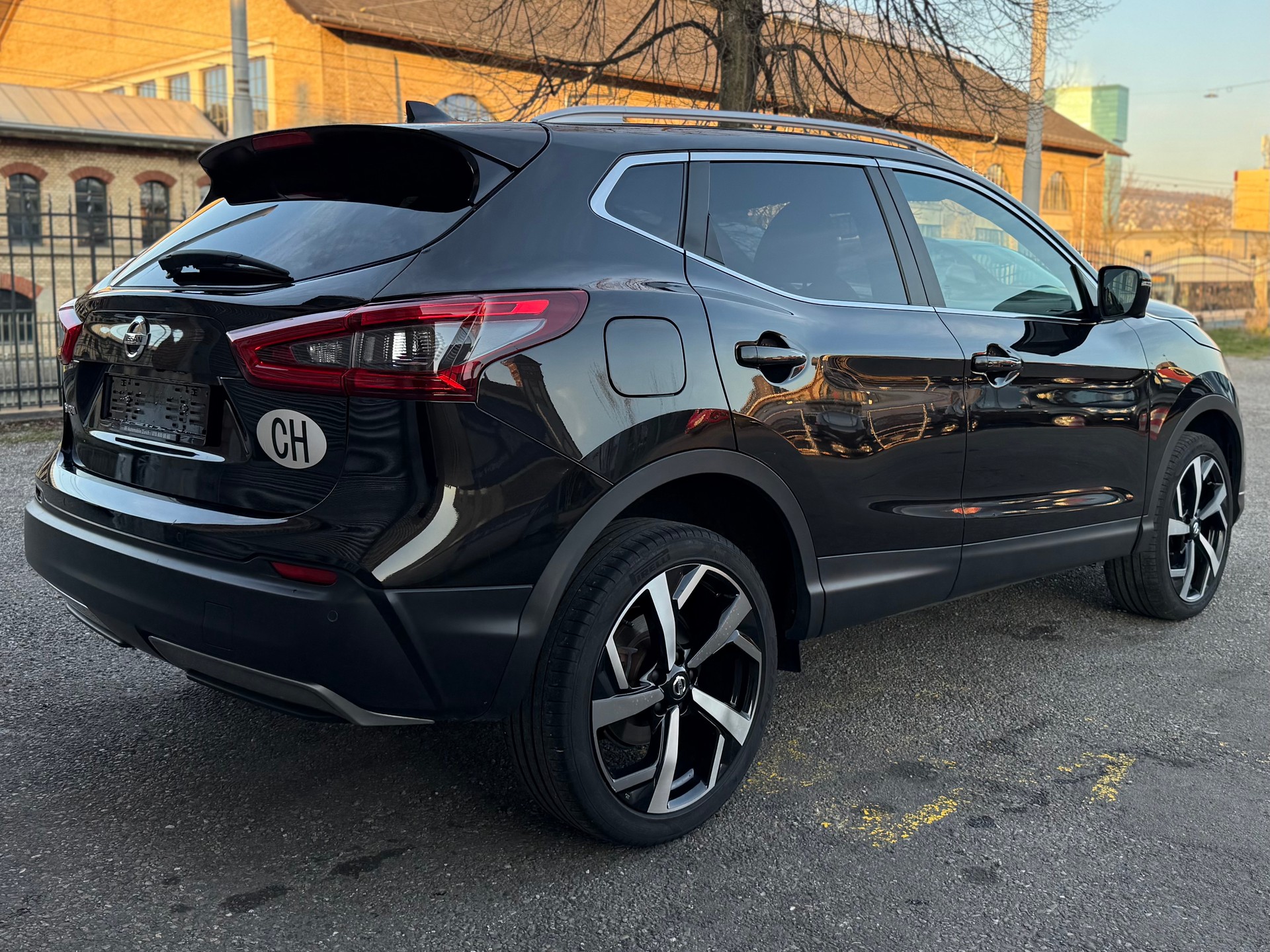 NISSAN Qashqai 1.6 dCi tekna ALL-MODE 4x4-image-4