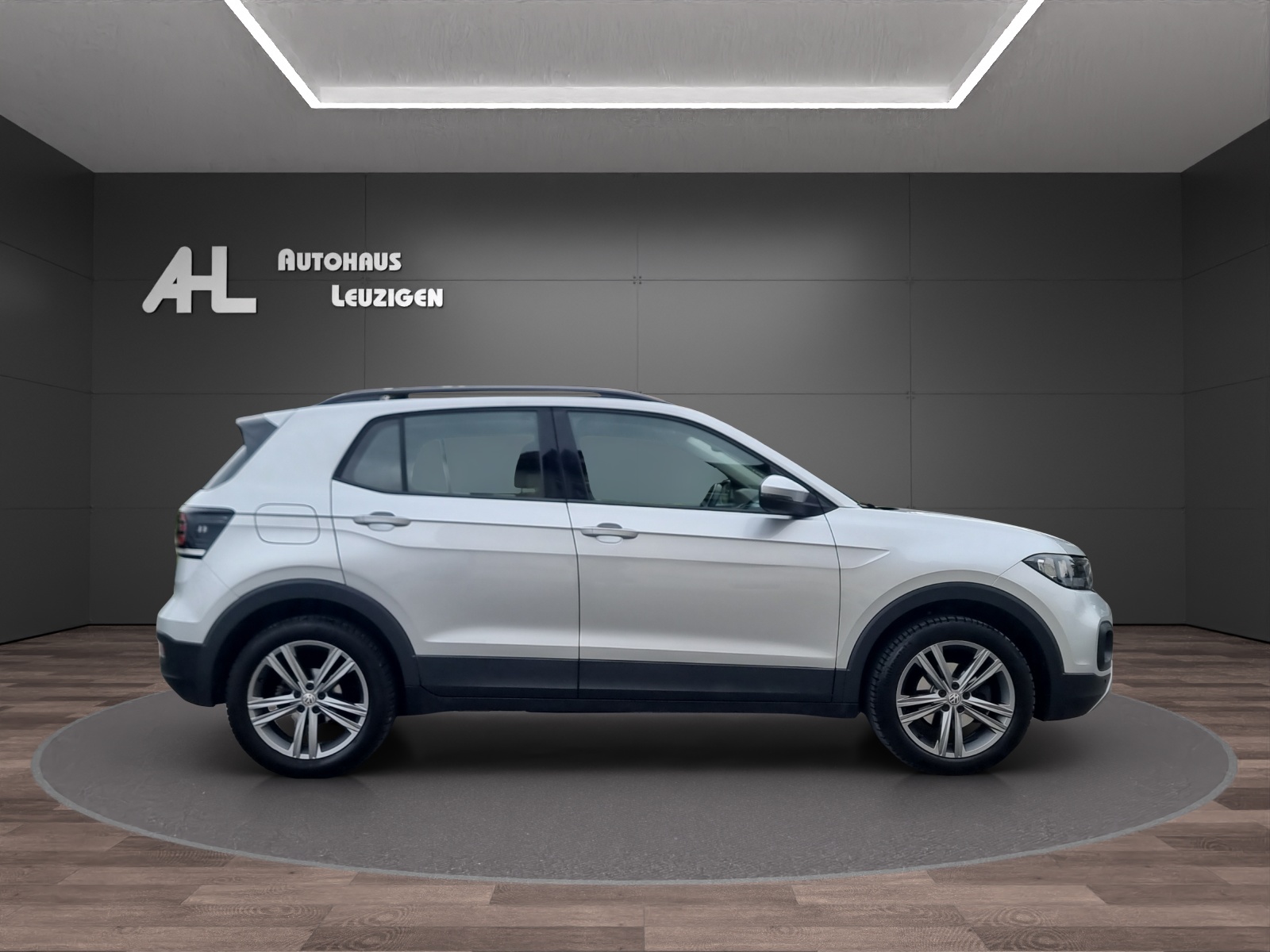 VW T-Cross 1.0 TSI Life DSG-image-5
