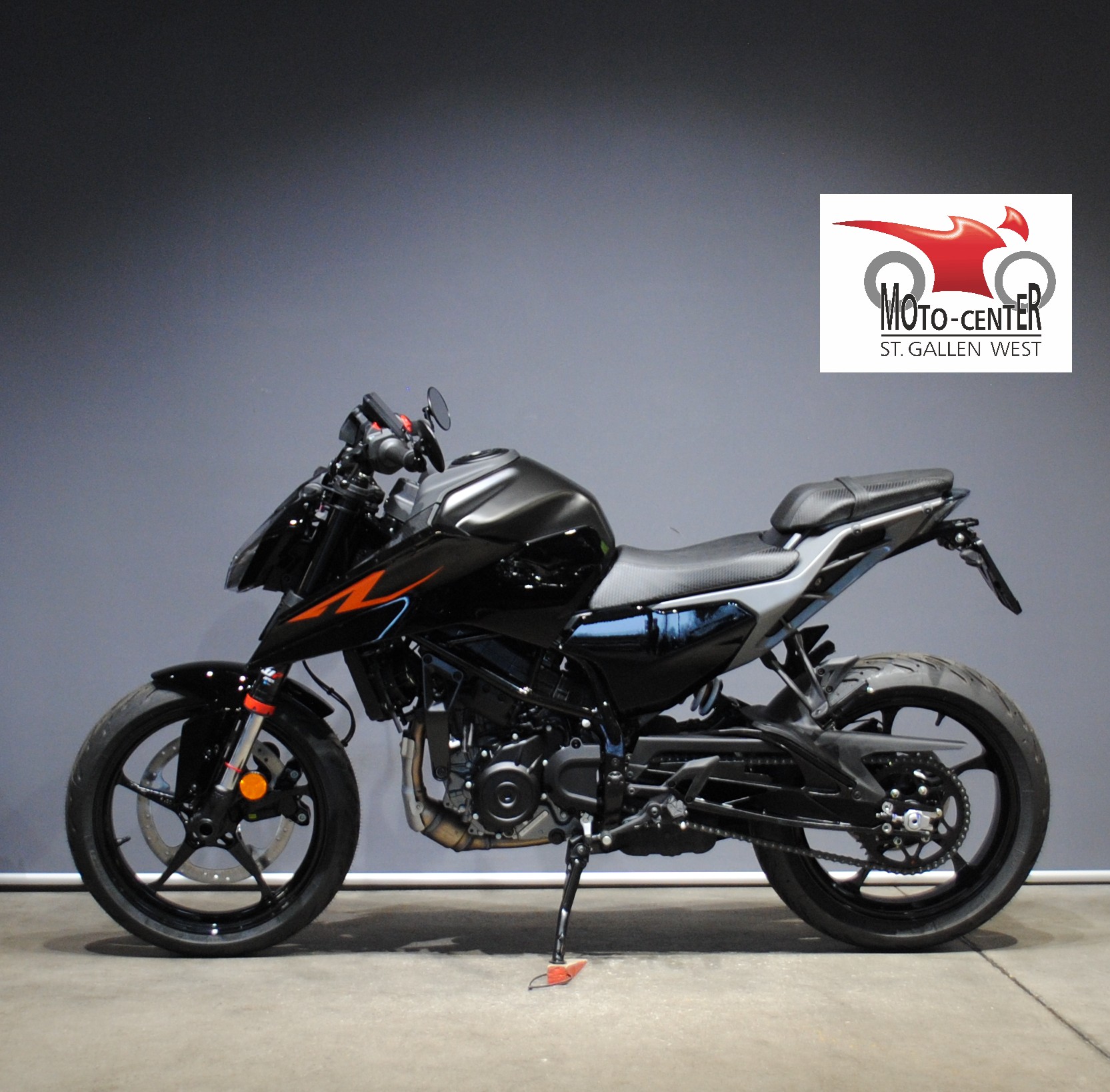KTM 125 Duke-image-2