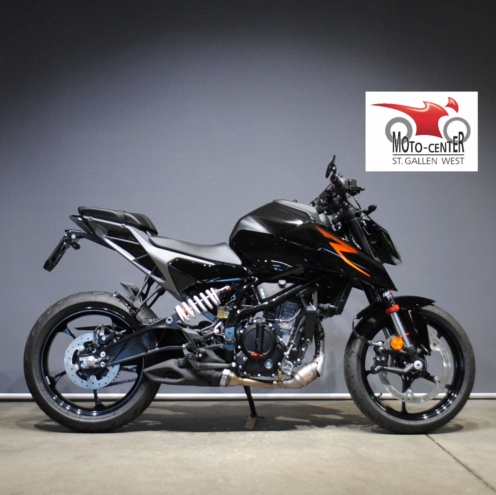 KTM 125 Duke-image-1