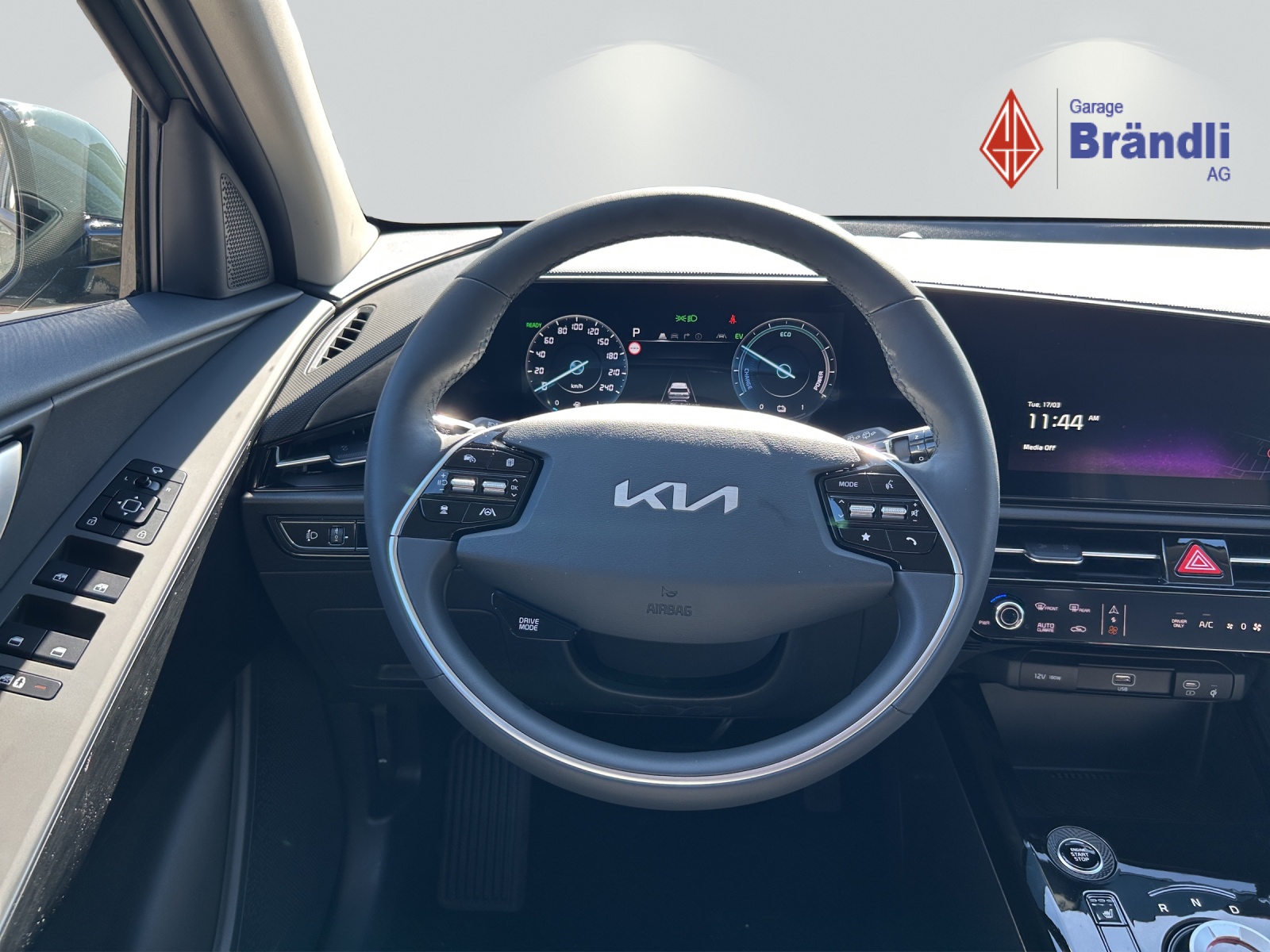 KIA Niro 1.6 GDi Hybrid Power Edition-image-12