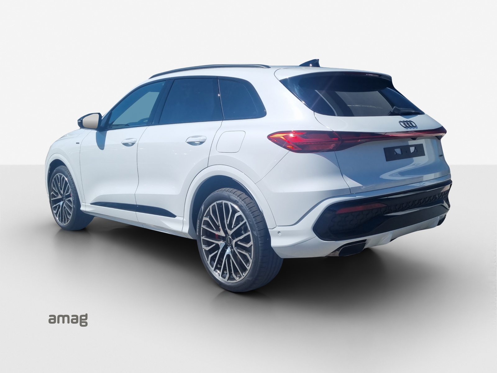AUDI Q5 e-hybrid quattro 270 kW S-tronic-showroom-element-2