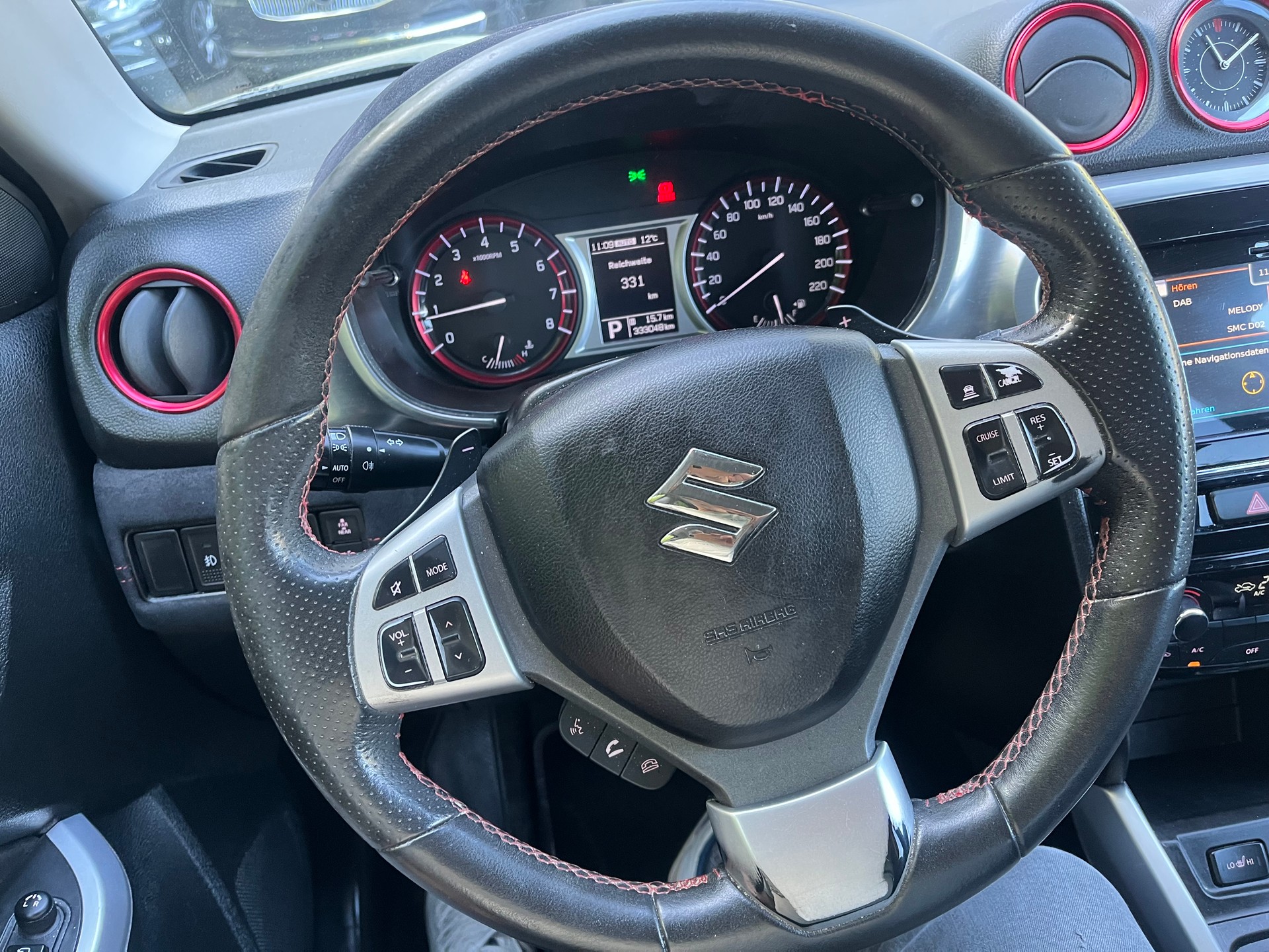SUZUKI Vitara 1.4 Boosterjet Sergio Cellano Top Automatic-image-12