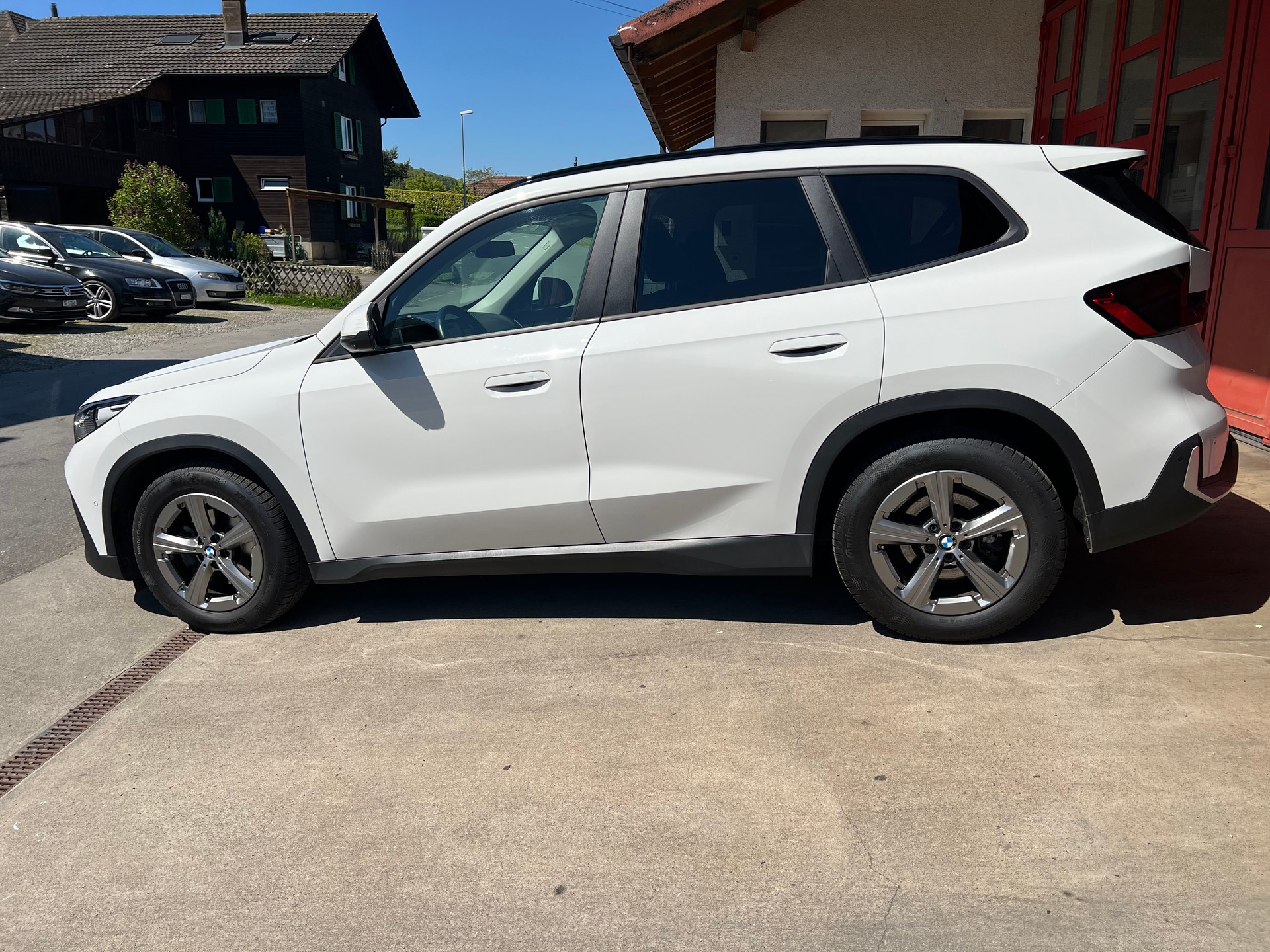 BMW X1 xDrive 20d 48V-showroom-element-2