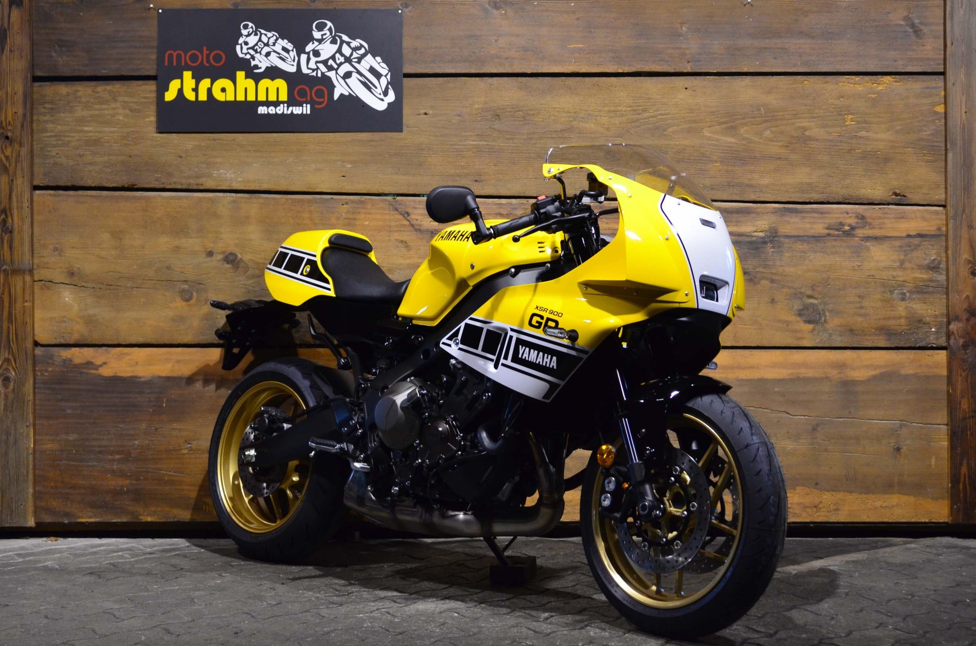YAMAHA XSR 900 GP ABS-image-0