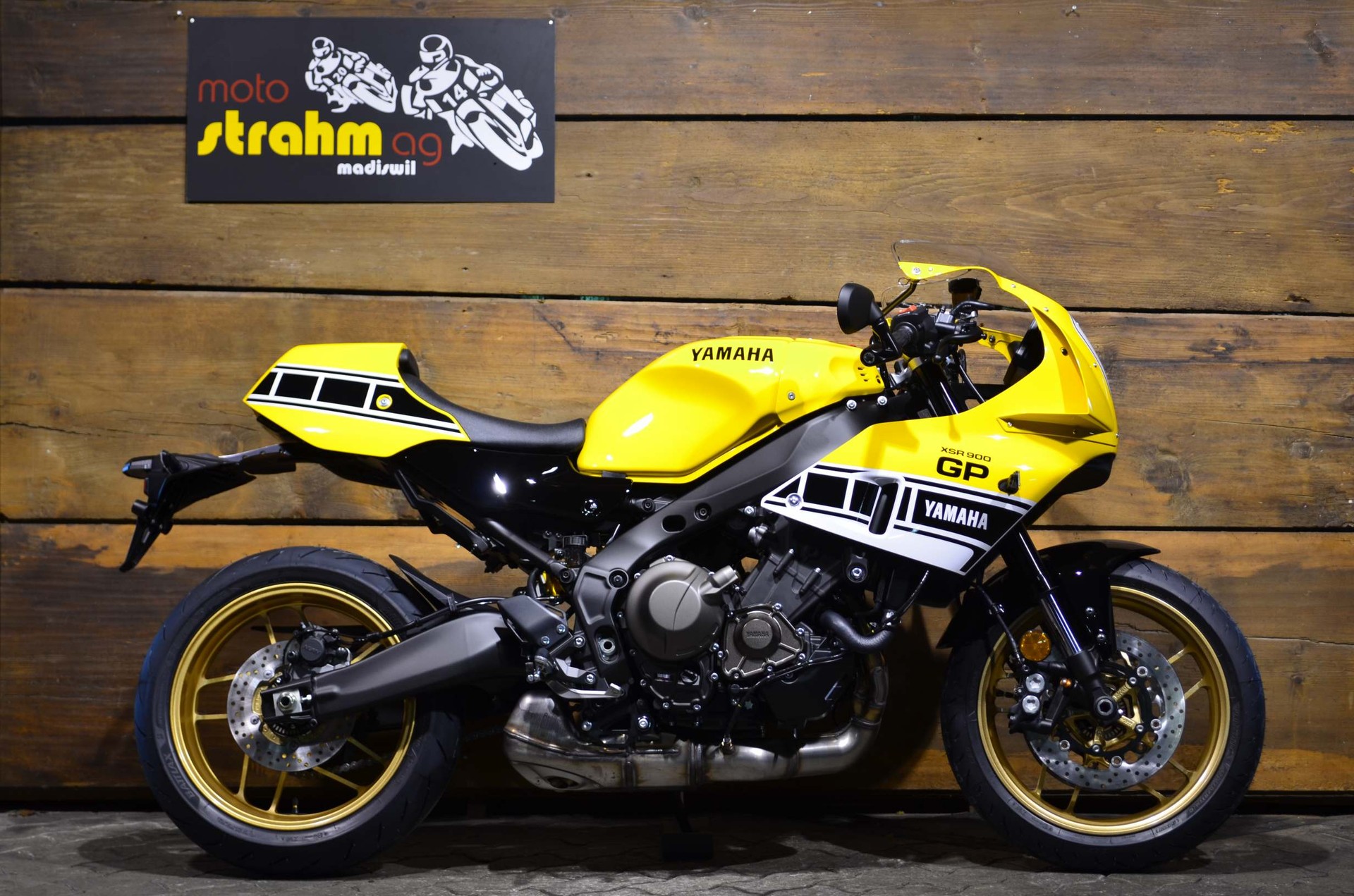 YAMAHA XSR 900 GP ABS-image-1