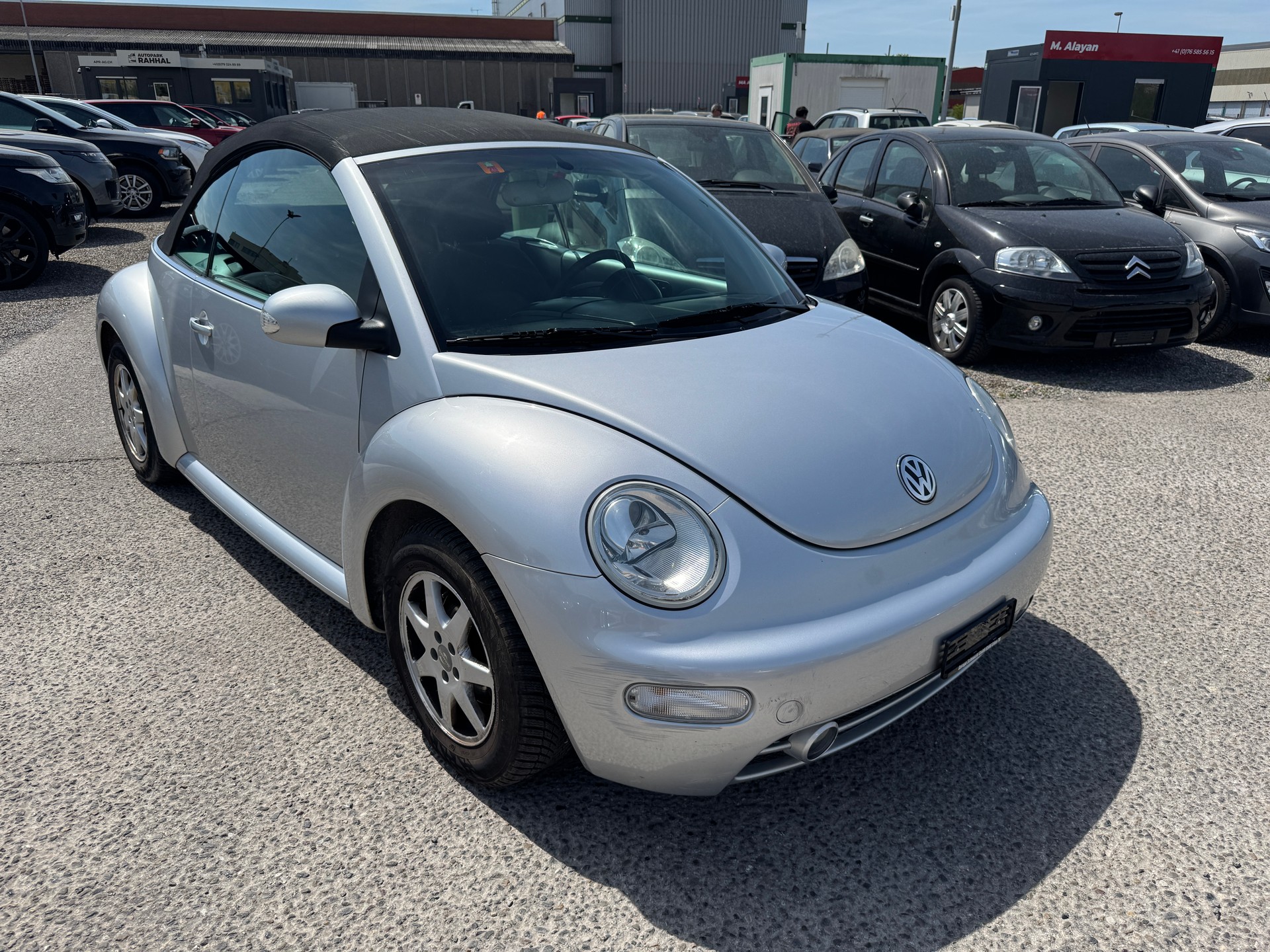 VW Beetle Cabrio 2.0-image-1