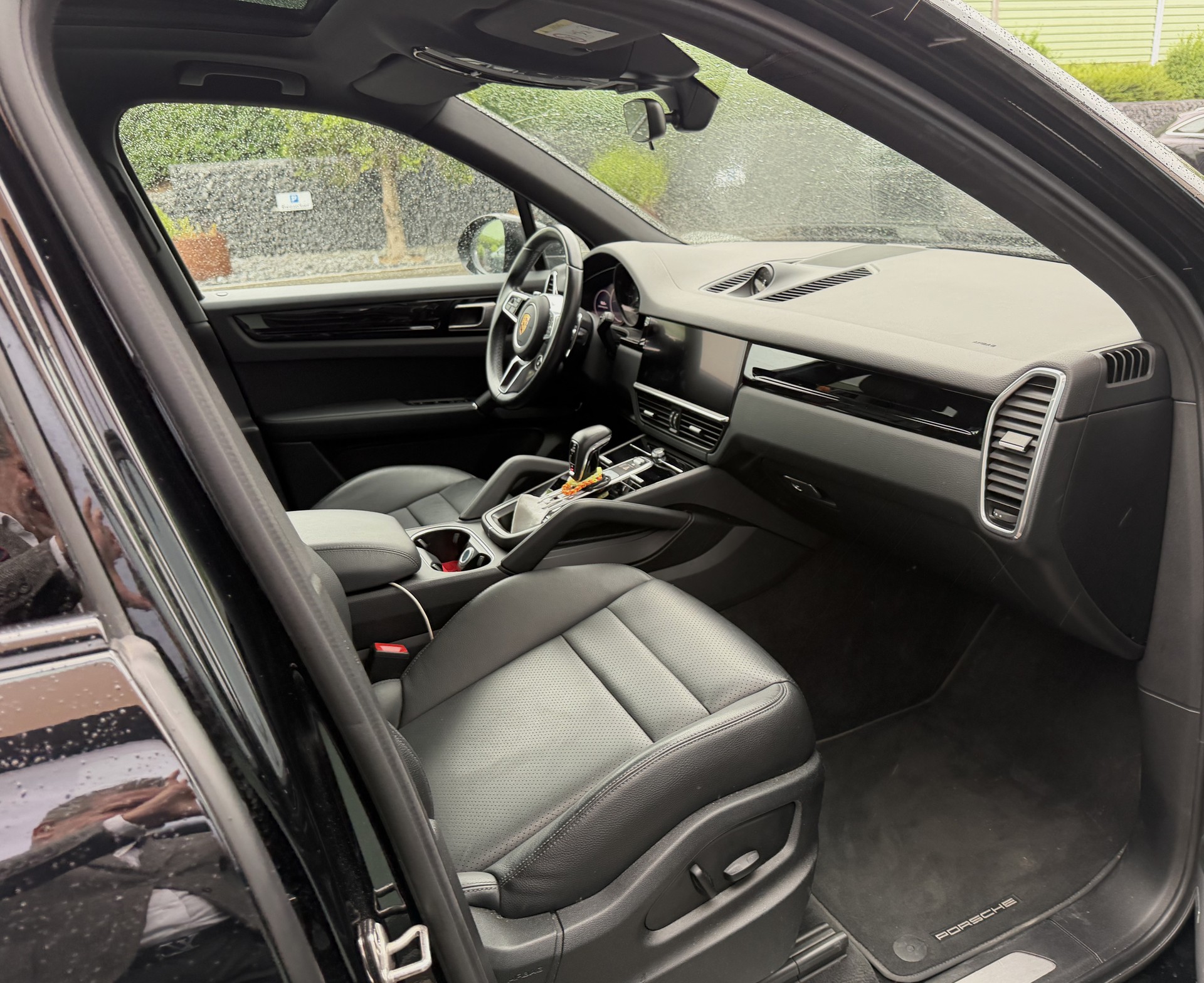 PORSCHE Cayenne 3.0 V6-image-4