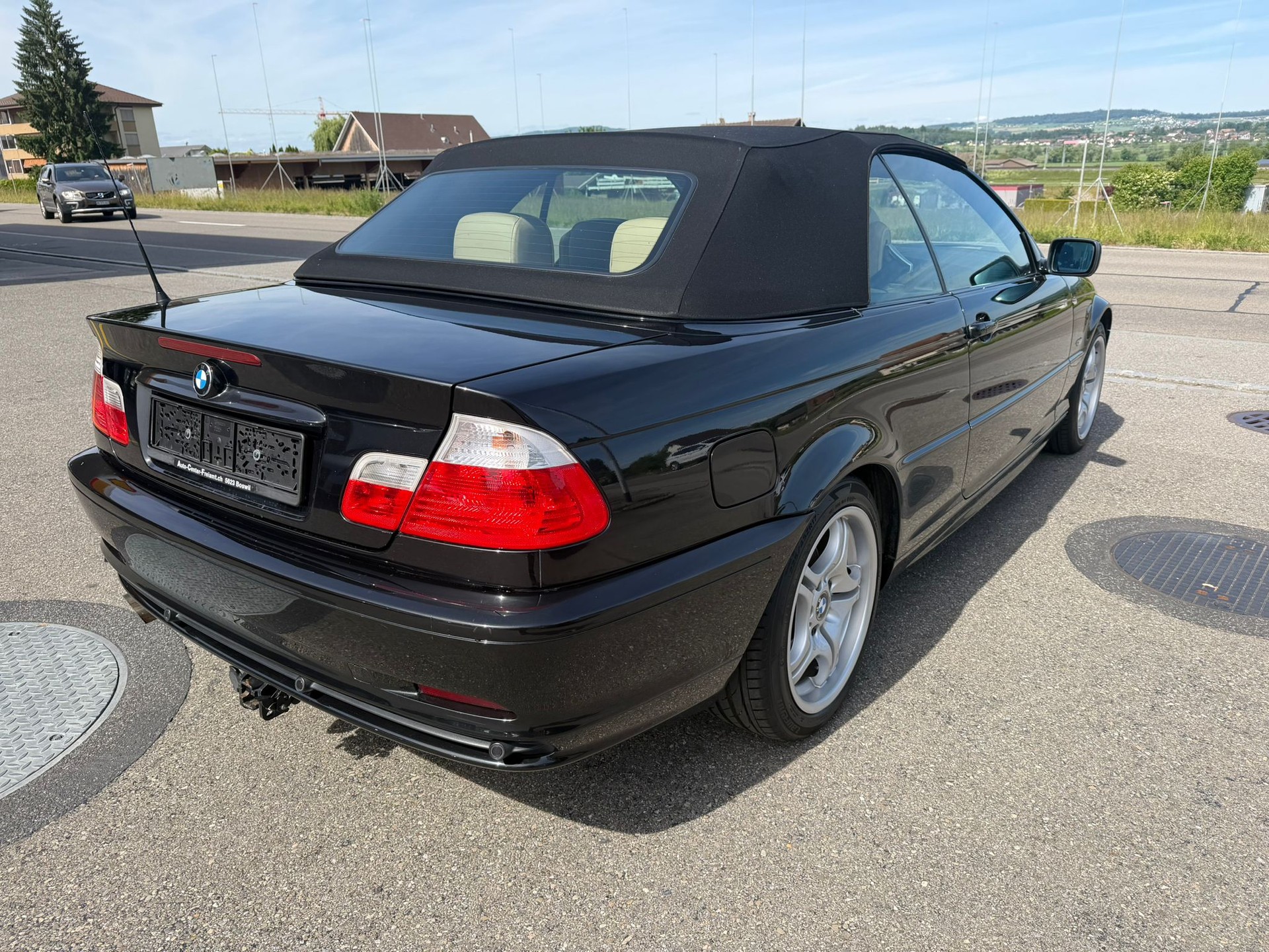 BMW 325Ci Cabriolet-image-4