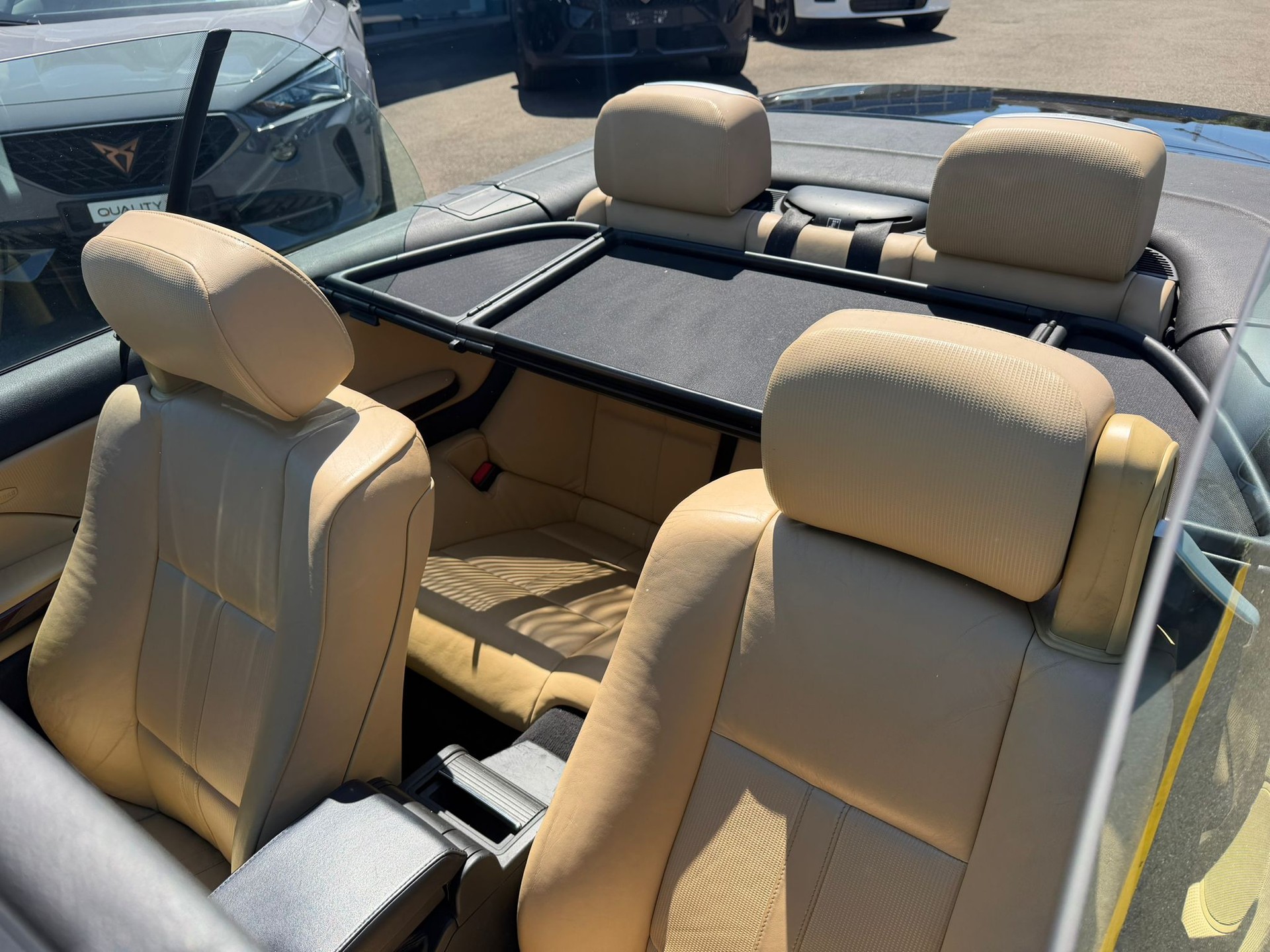 BMW 325Ci Cabriolet-image-22