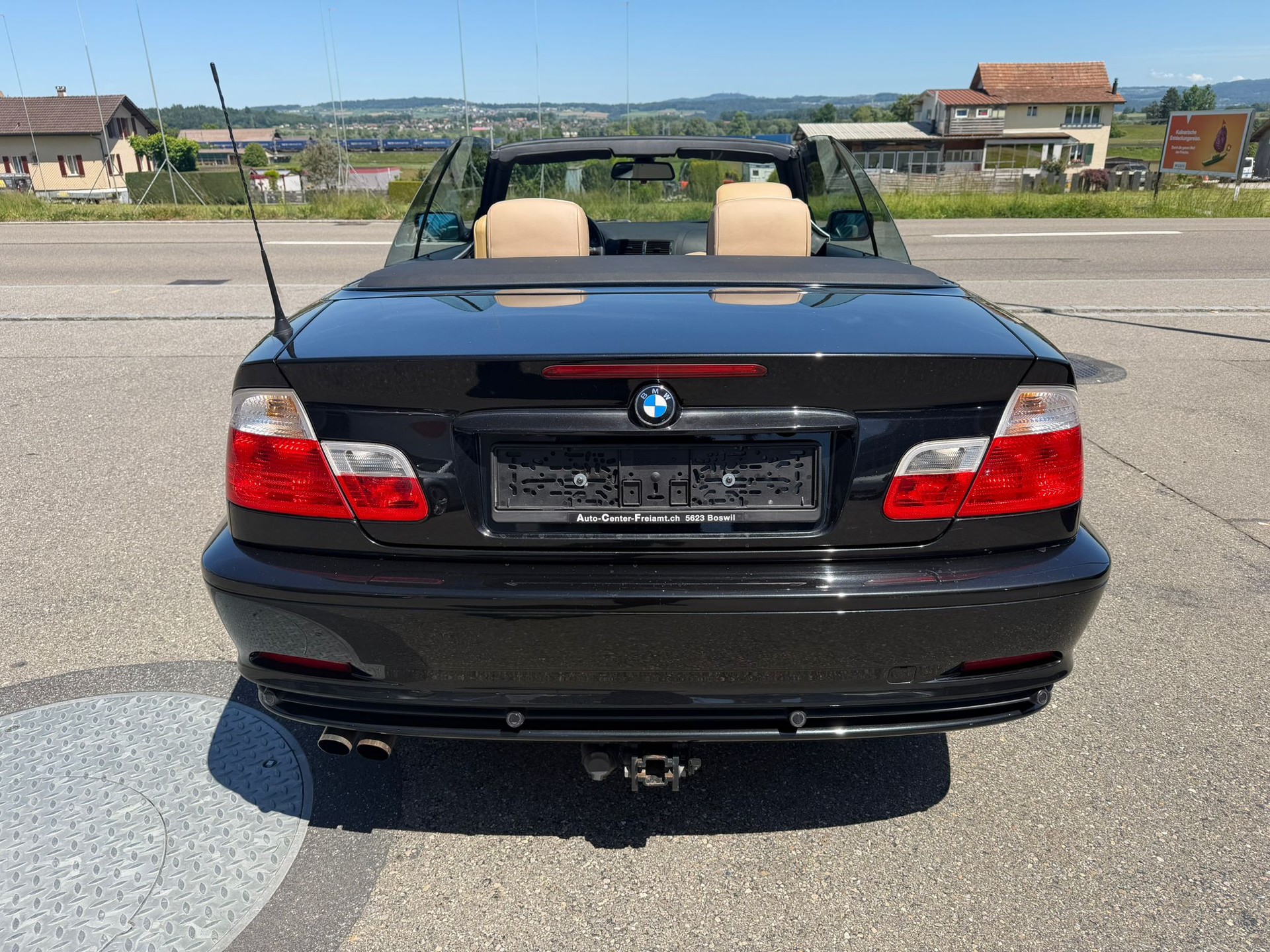 BMW 325Ci Cabriolet-image-16