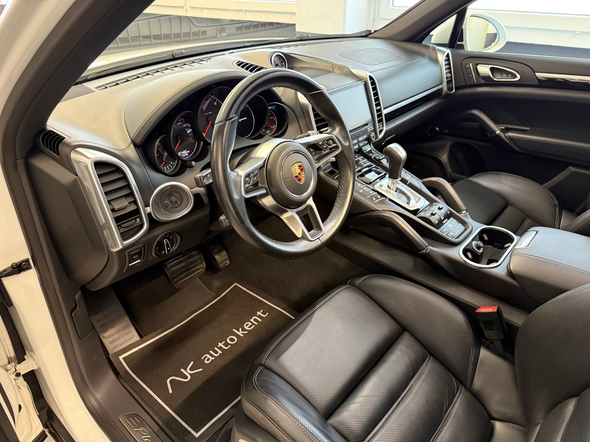 PORSCHE Cayenne Diesel-image-7