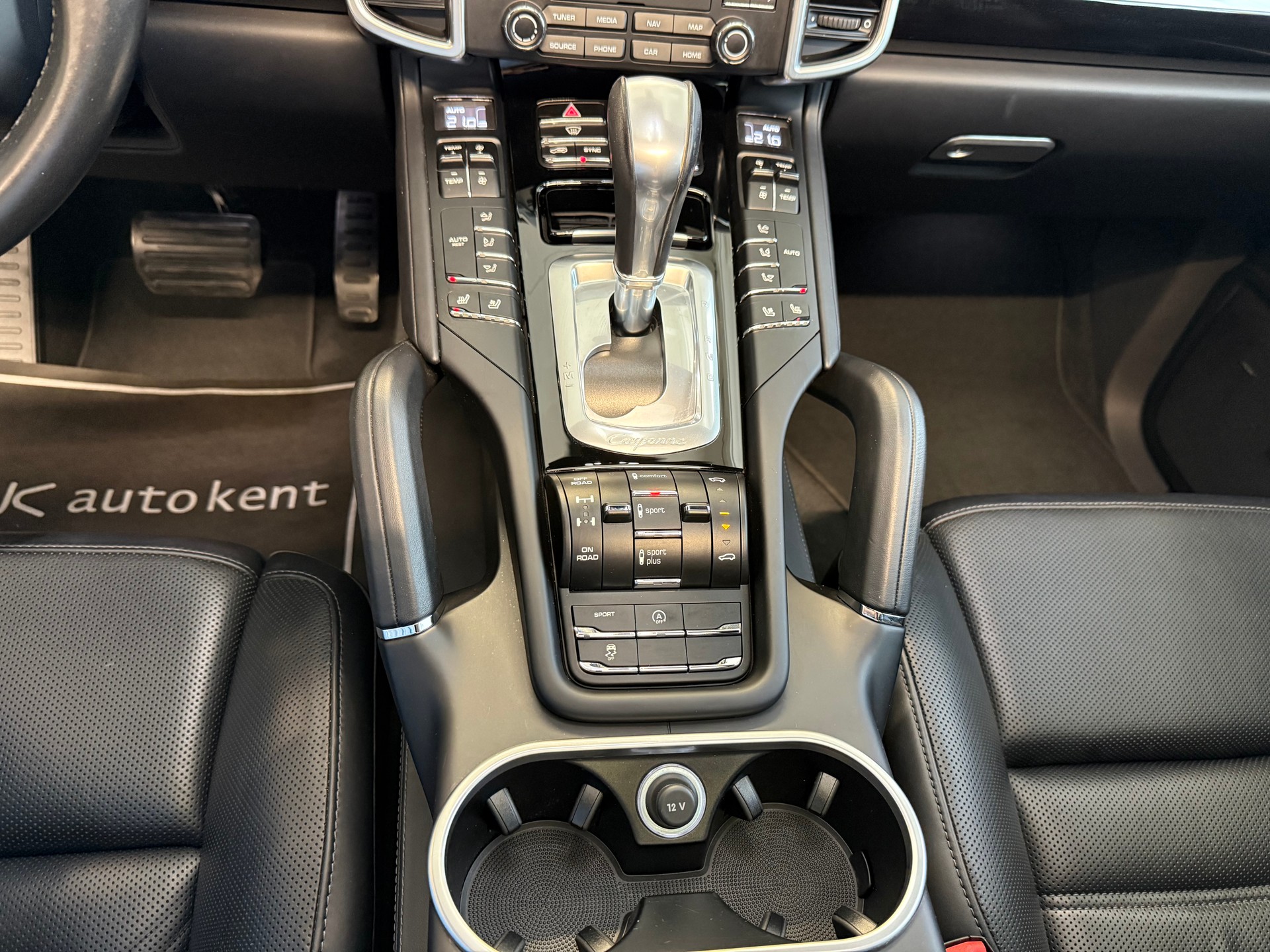 PORSCHE Cayenne Diesel-image-12