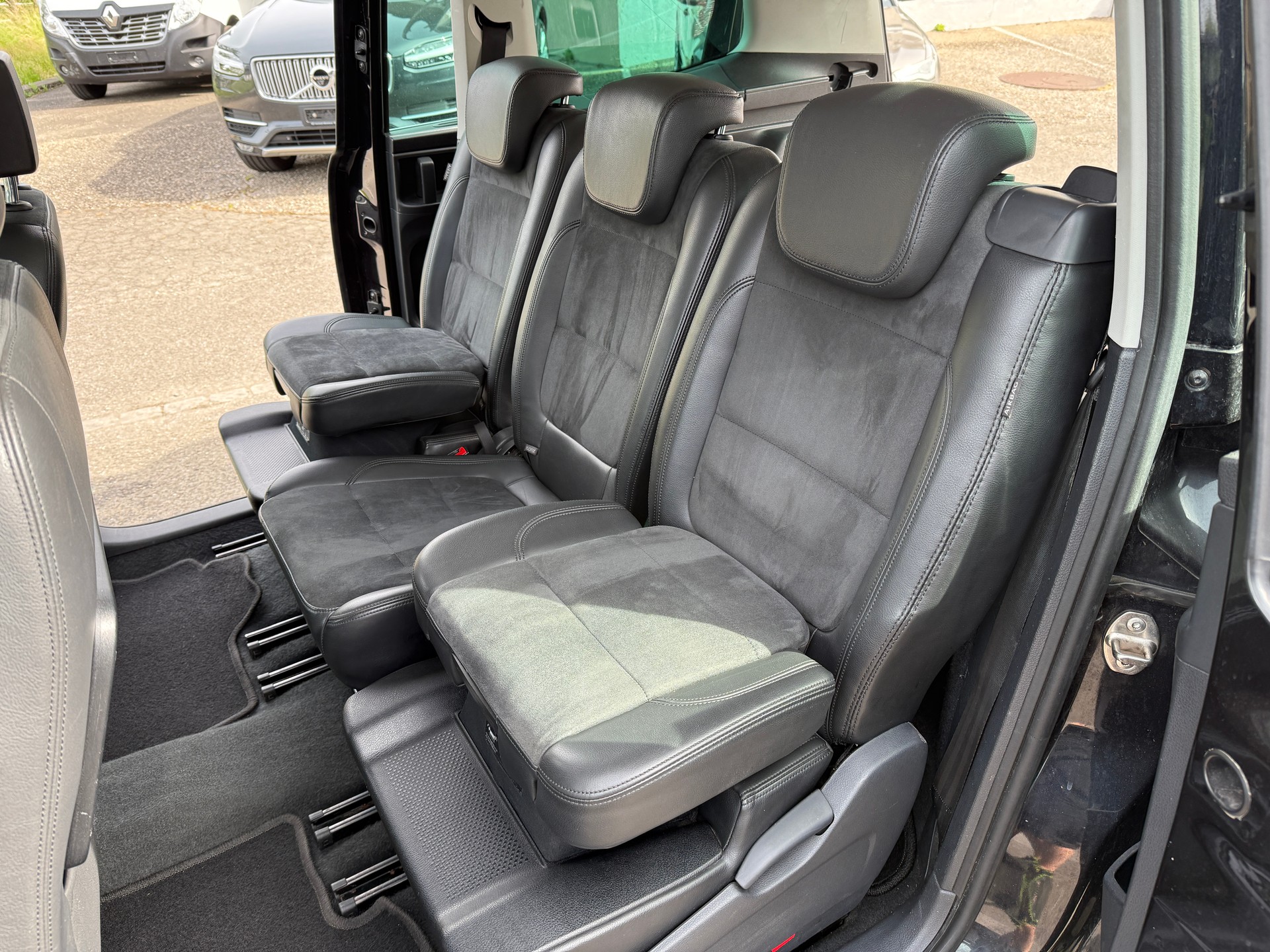 VW Sharan 2.0 TDI BlueMotion Technology Highline DSG-image-10