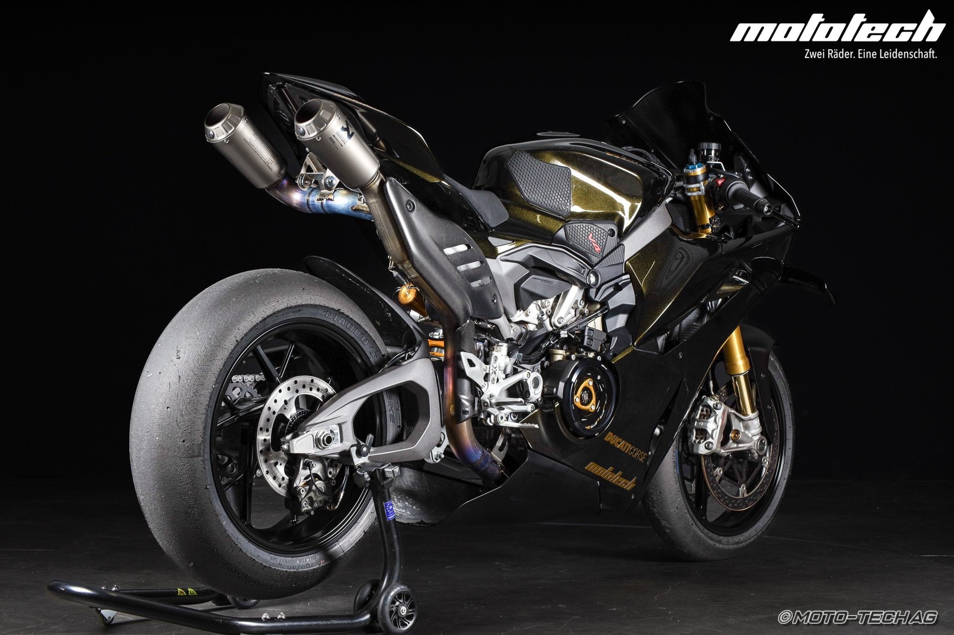 DUCATI Panigale V4 S RACEBIKE-image-2