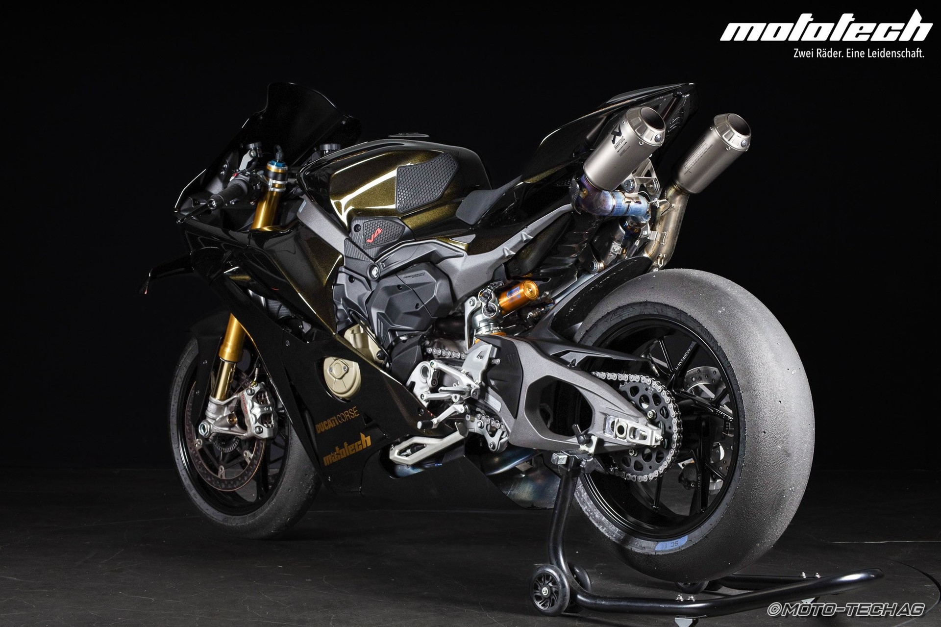 DUCATI Panigale V4 S RACEBIKE-image-3