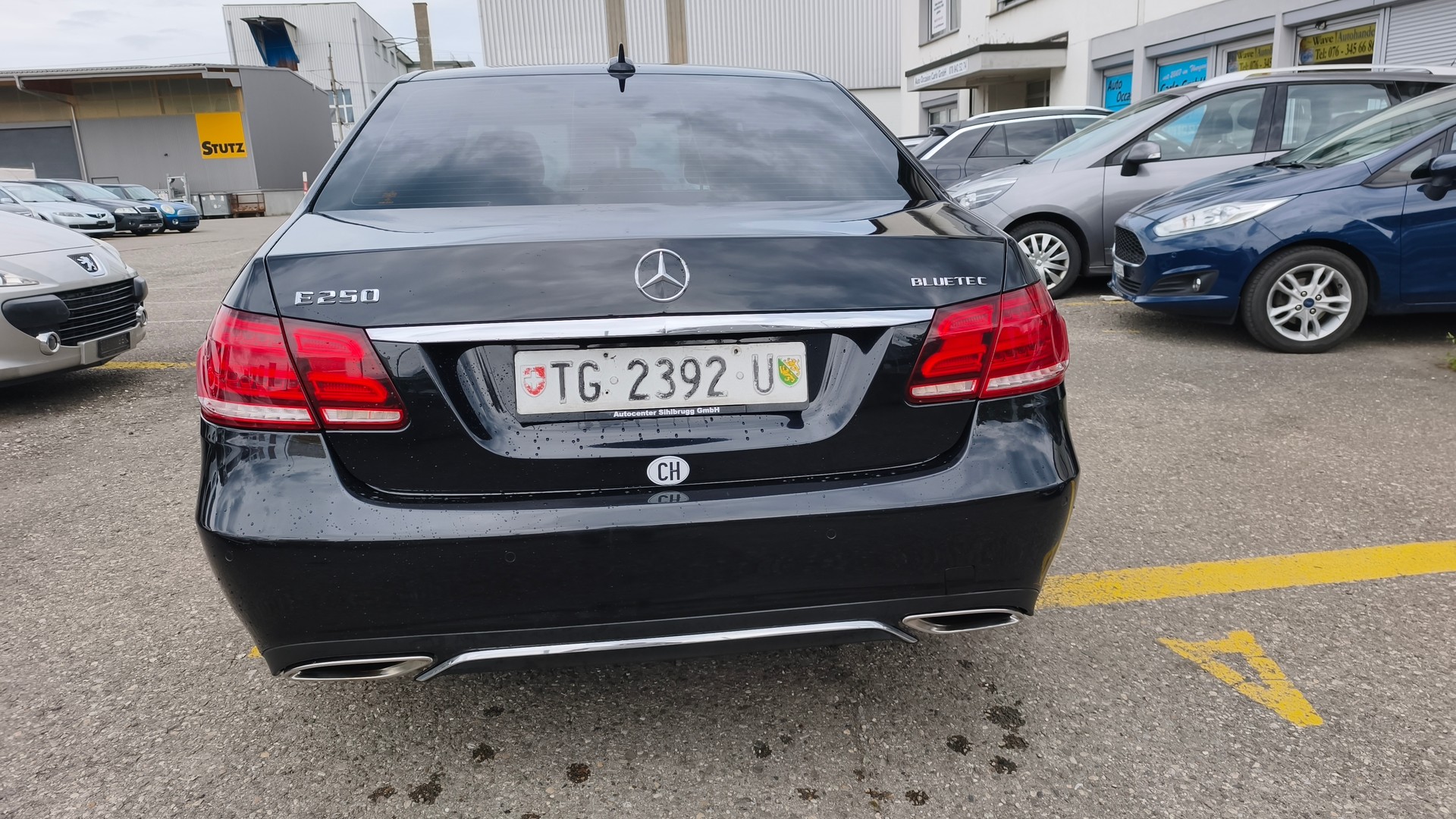 MERCEDES-BENZ E 250 BlueTEC 4Matic 7G-Tronic-showroom-element-3