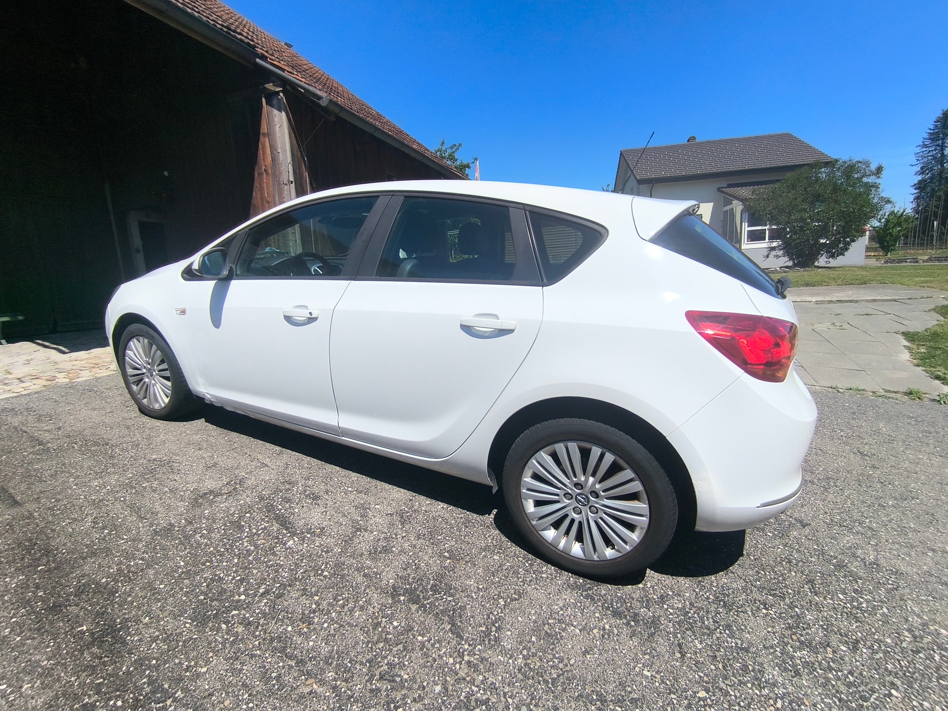 OPEL Astra 1.4i 16V Turbo Automatic-image-3