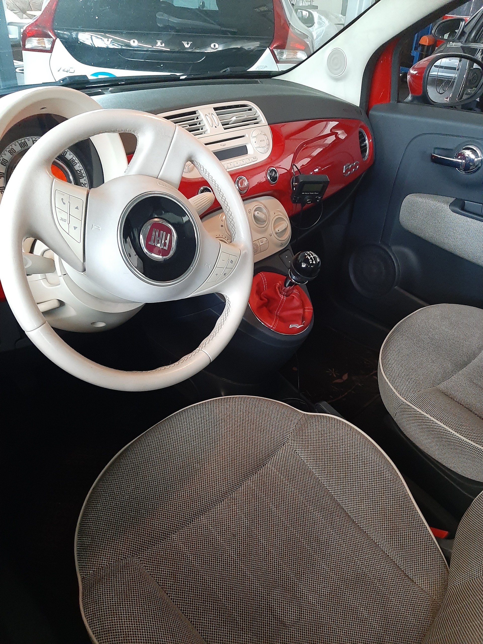 FIAT 500 1.2 Lounge-image-3