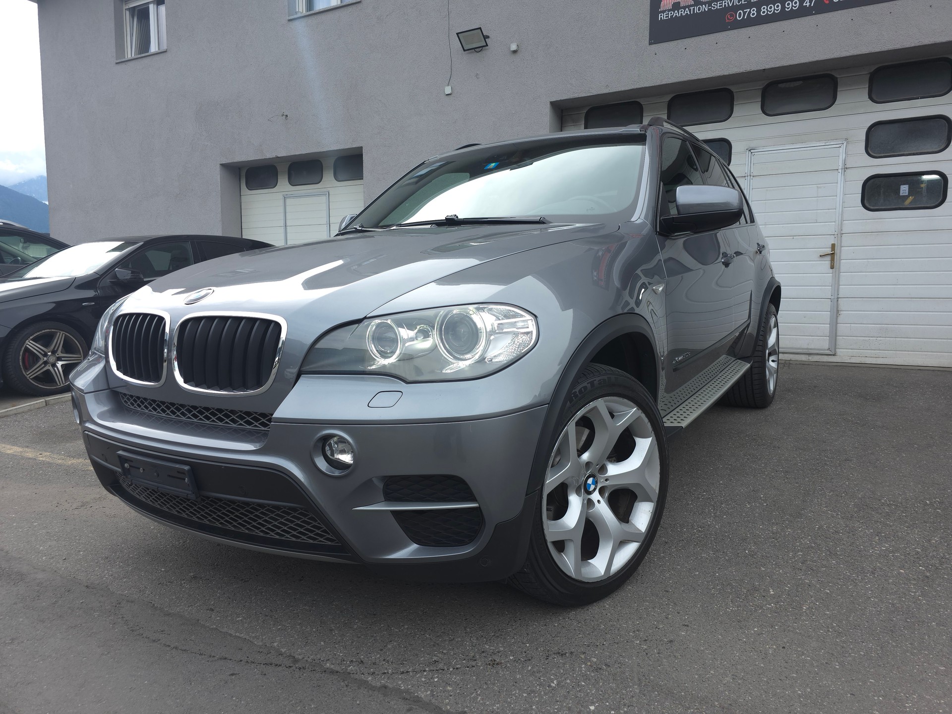 BMW X5 xDrive 30d Steptronic-showroom-element-1