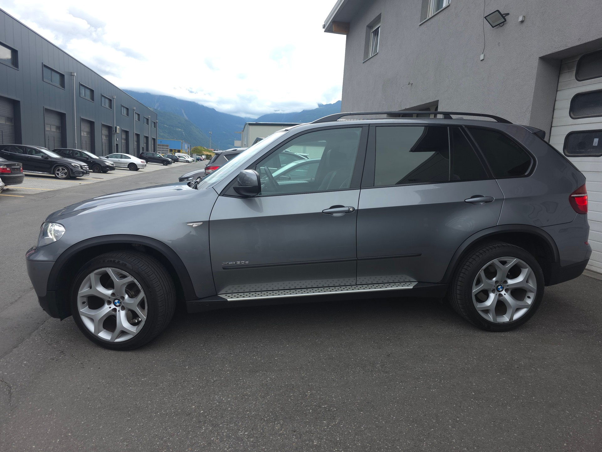 BMW X5 xDrive 30d Steptronic-showroom-element-2