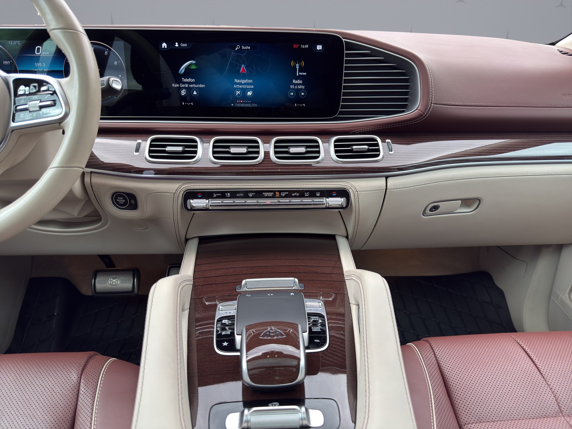 MERCEDES-BENZ GLS 600 4matic+ Maybach-image-13