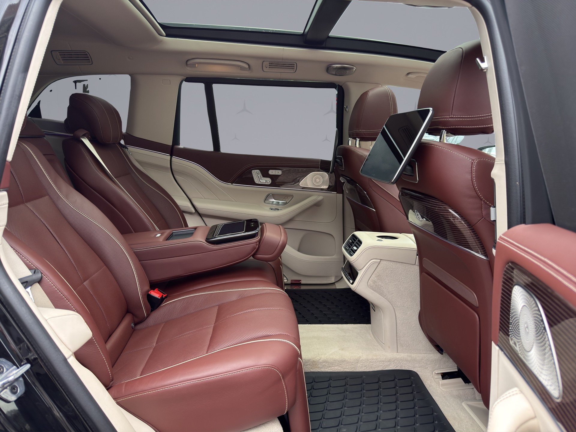 MERCEDES-BENZ GLS 600 4matic+ Maybach-image-16