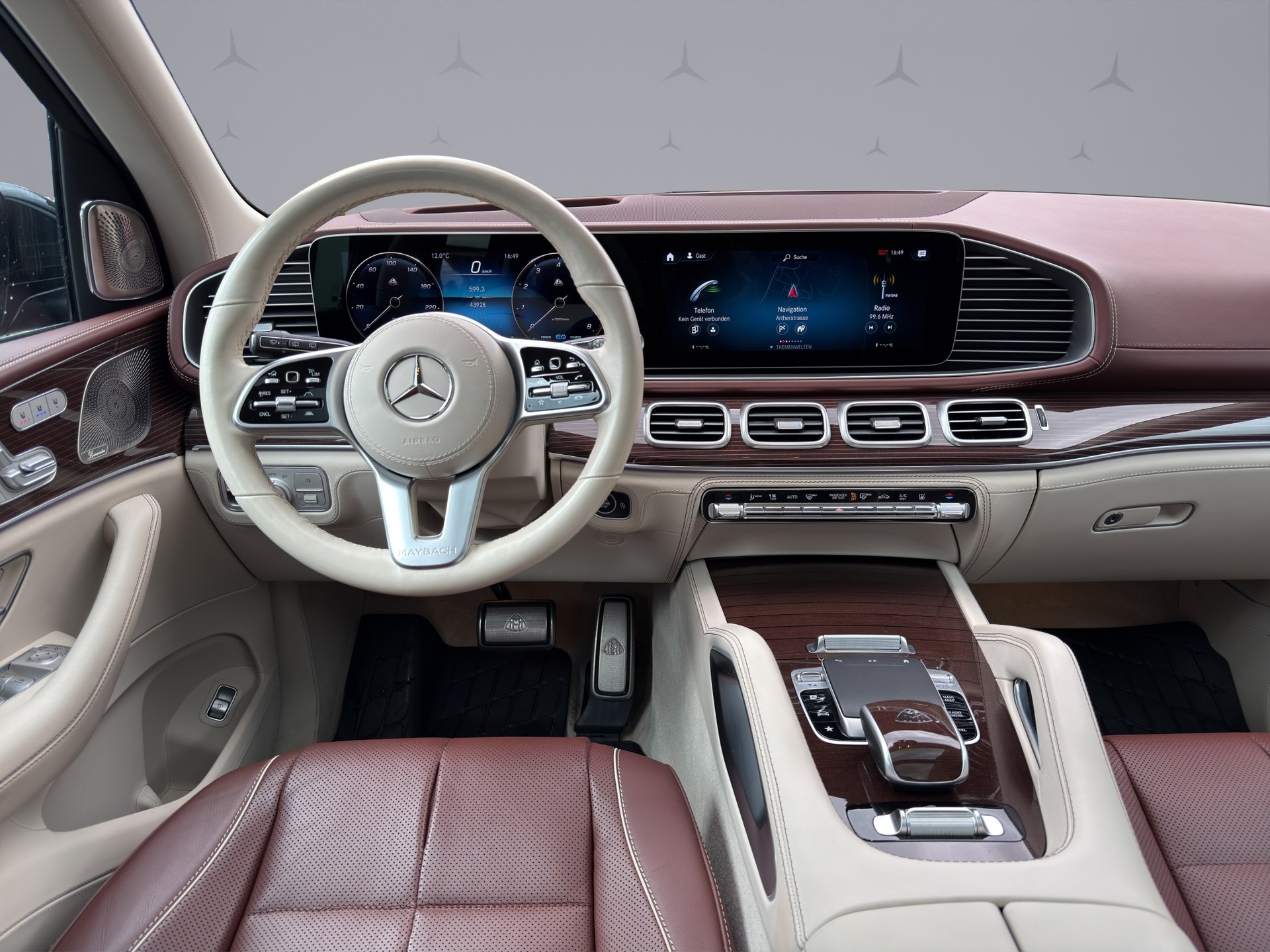 MERCEDES-BENZ GLS 600 4matic+ Maybach-image-12