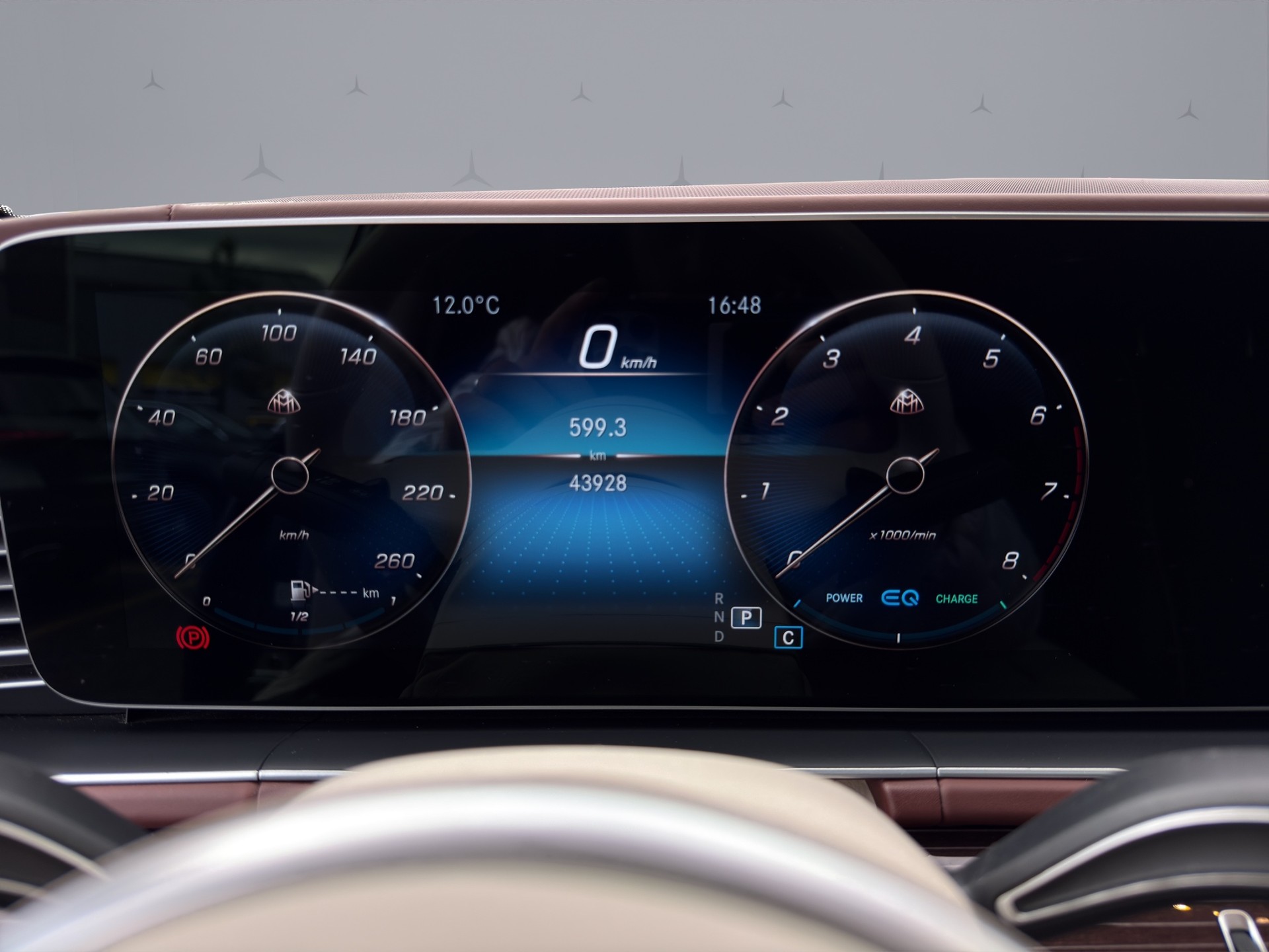 MERCEDES-BENZ GLS 600 4matic+ Maybach-image-10