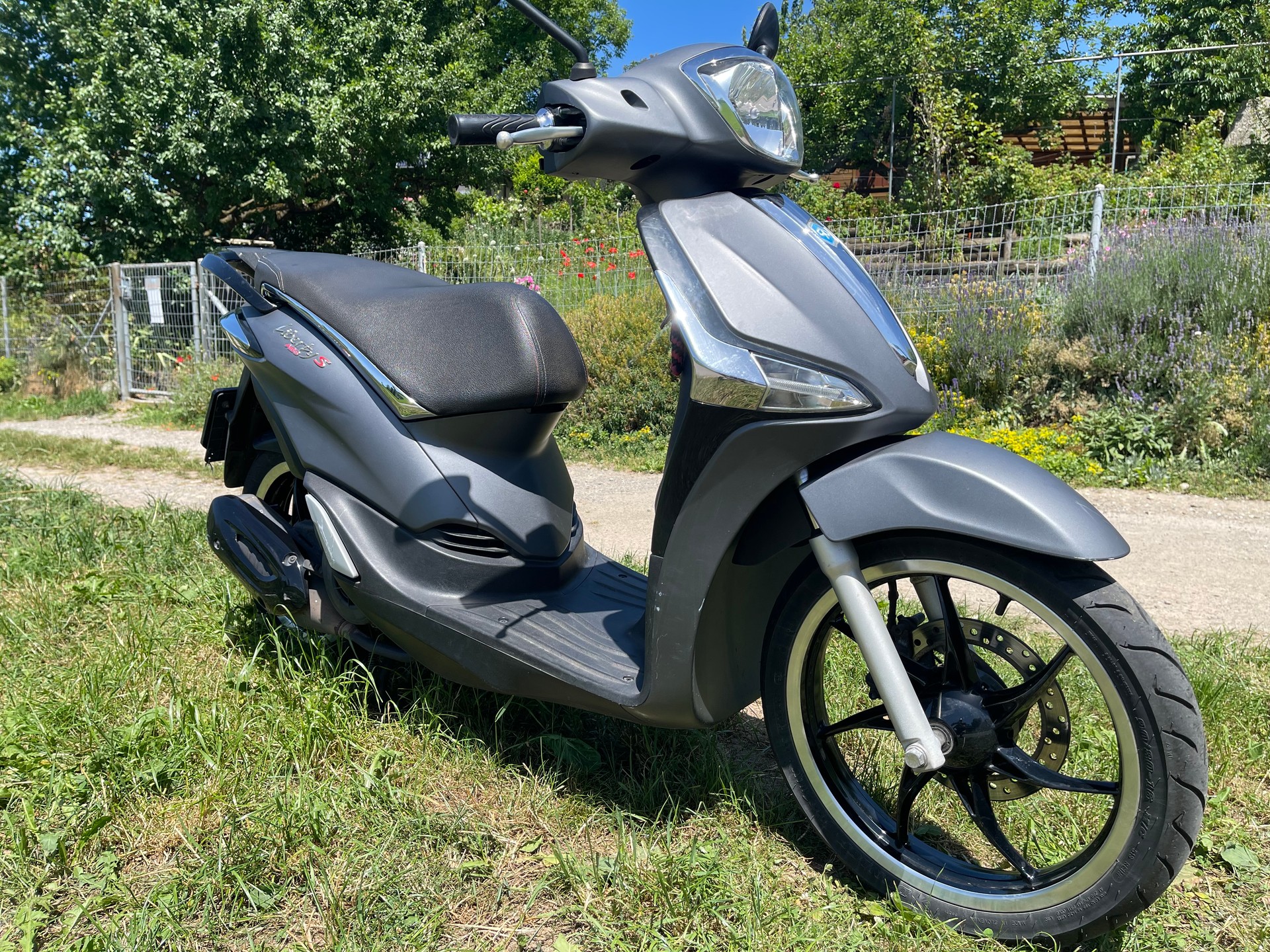 PIAGGIO Liberty 125 iGet Sport ABS-image-2