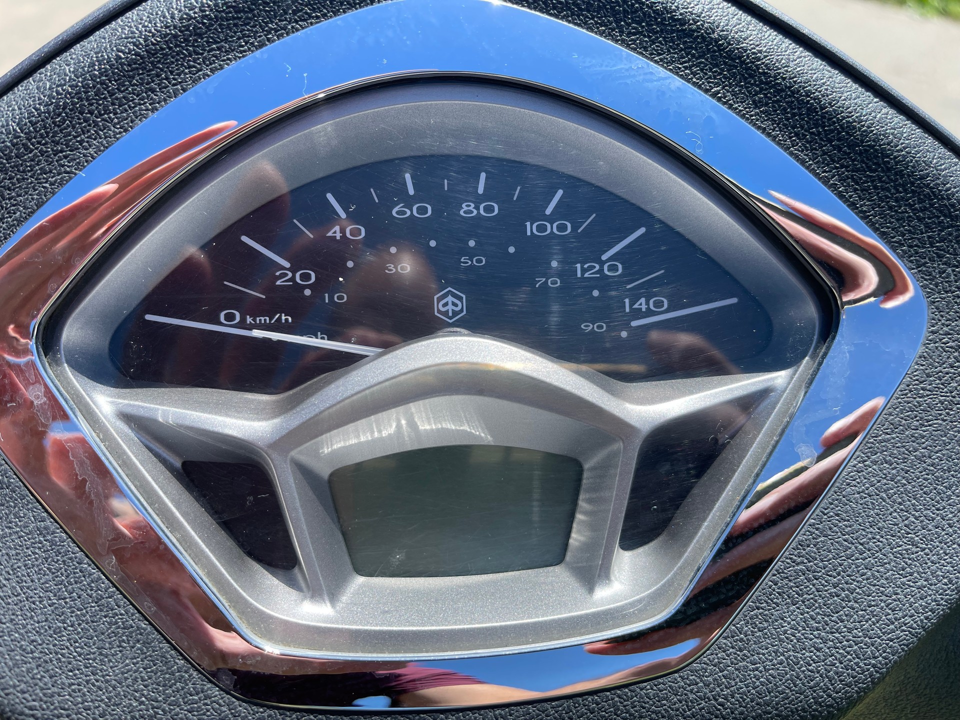 PIAGGIO Liberty 125 iGet Sport ABS-image-6