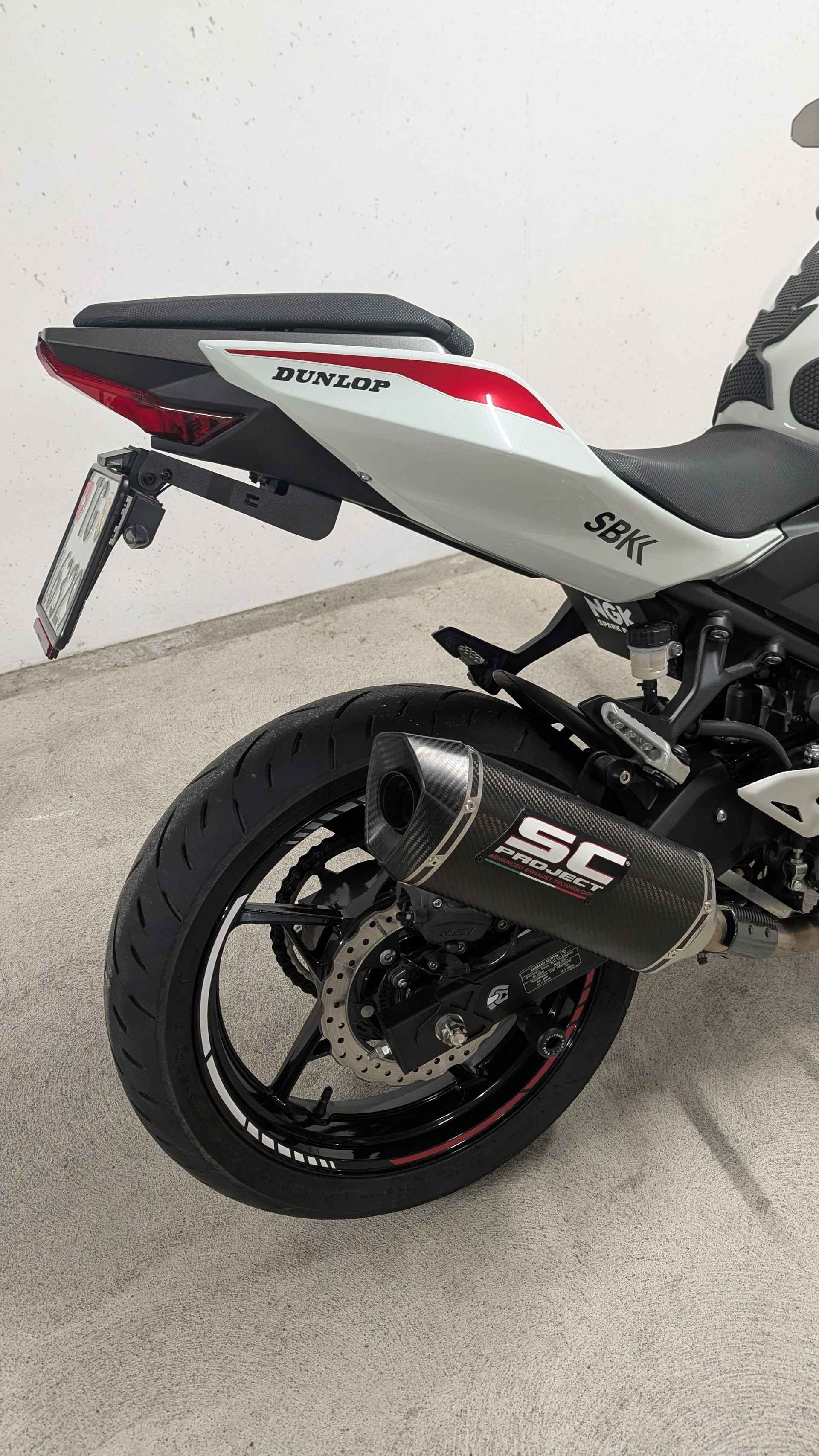 KAWASAKI Z 400-image-3