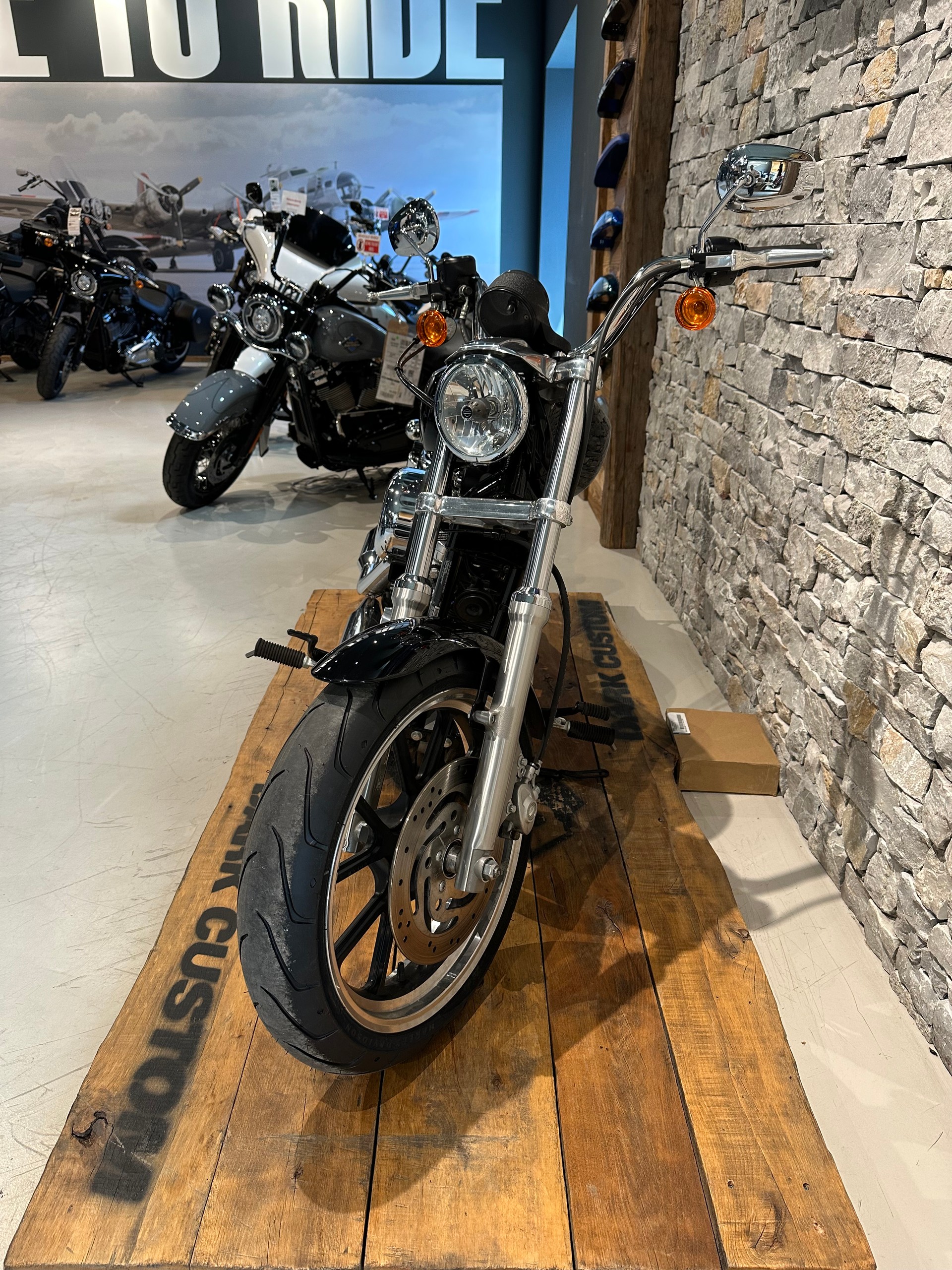 HARLEY-DAVIDSON XL 883 L Sportster Super Low-image-7