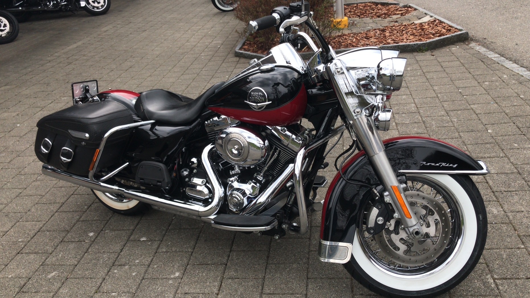 HARLEY-DAVIDSON FLHRC Road King Classic ABS-image-1