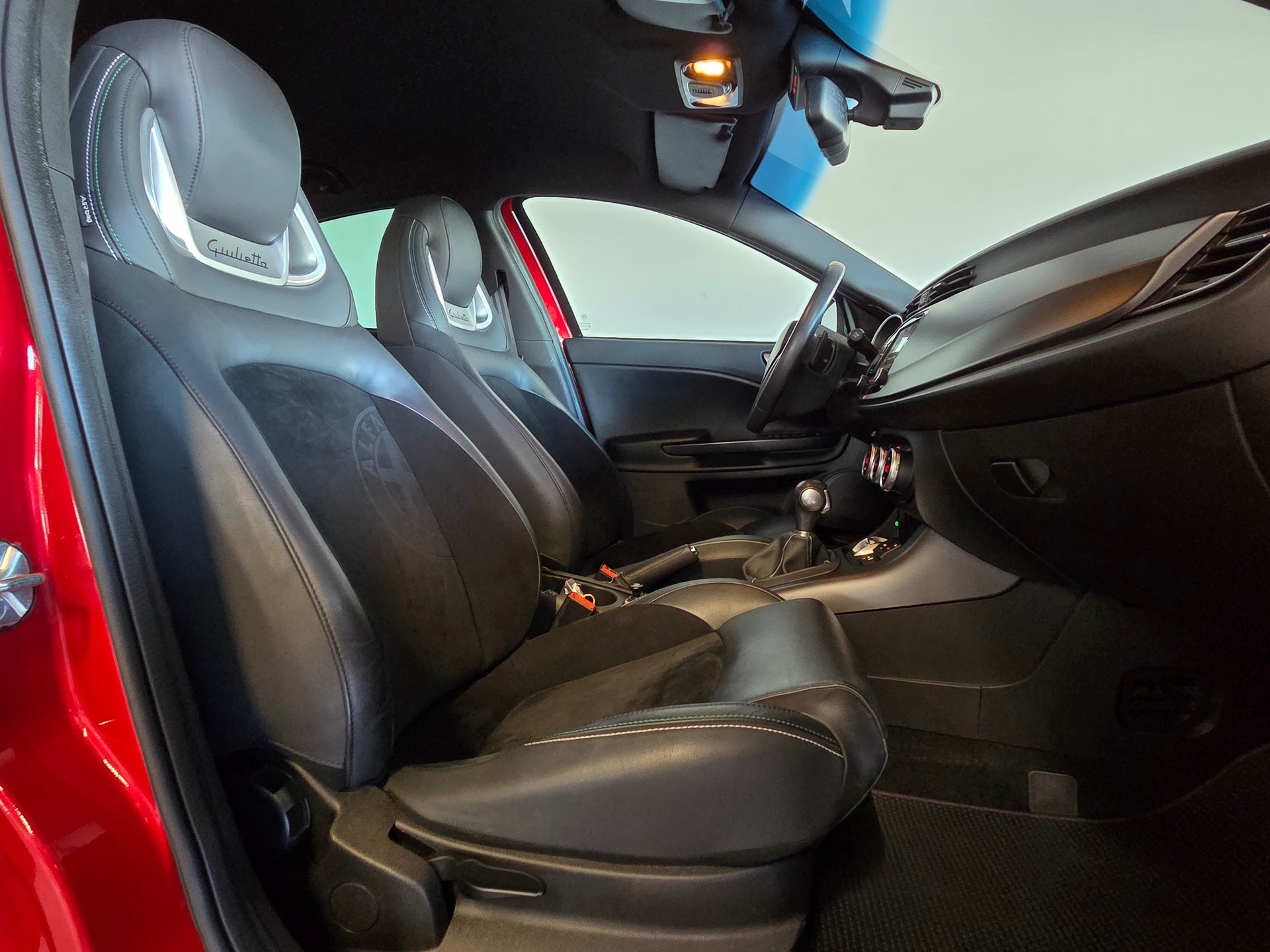 ALFA ROMEO Giulietta 1750 TBi Quadrifogl. Verde TCT-image-7