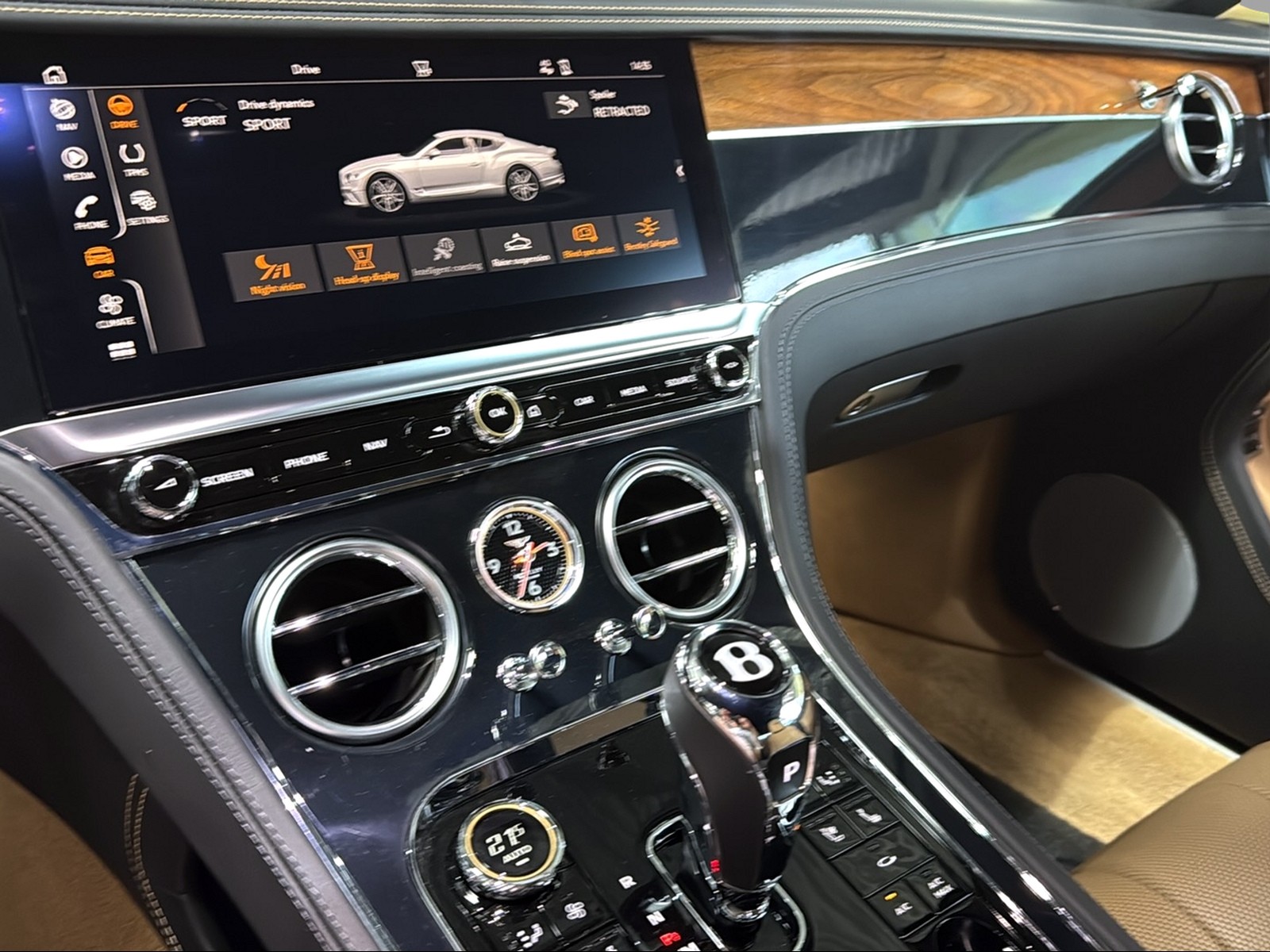 BENTLEY Continental GT 4.0 V8-image-13
