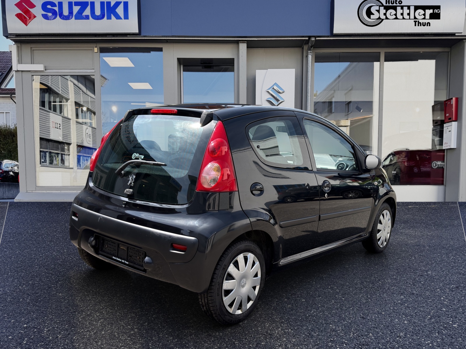 PEUGEOT 107 1.0 Trendy-image-5