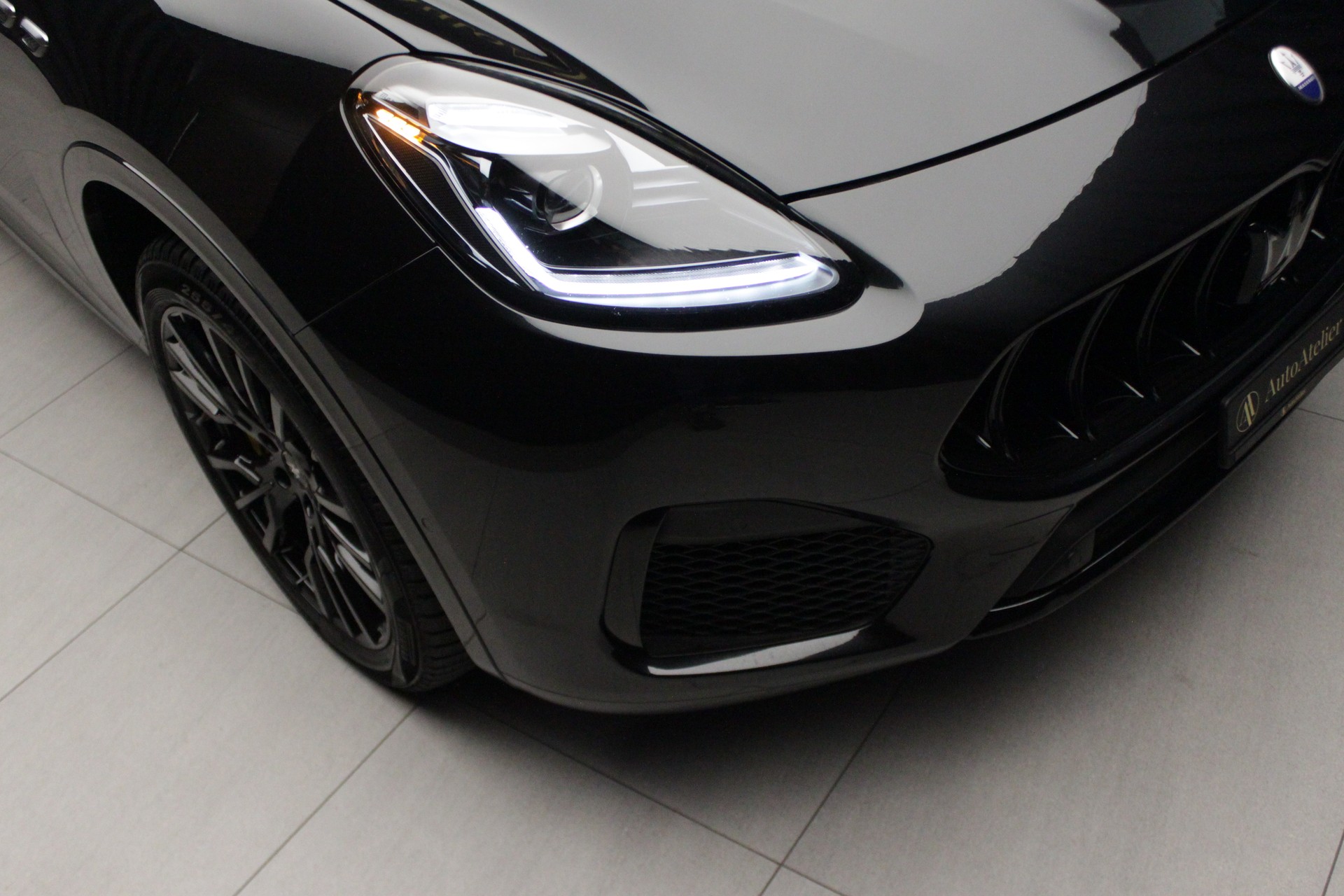 MASERATI Grecale 2.0 MHEV Modena Hybrid Automatica-image-4