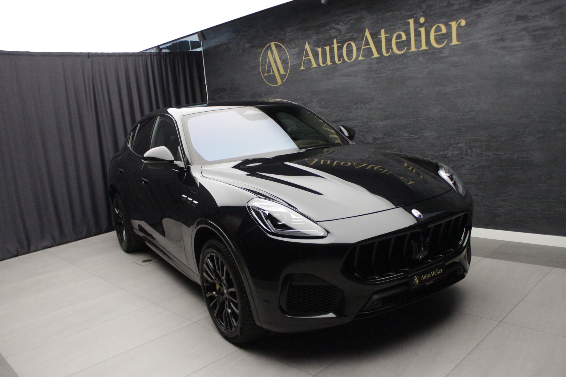 MASERATI Grecale 2.0 MHEV Modena Hybrid Automatica-showroom-element-2