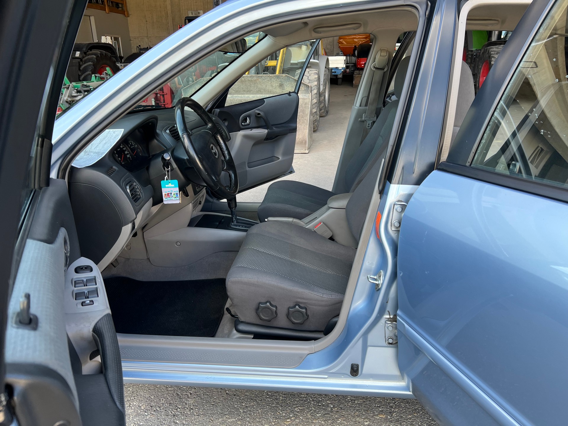 MAZDA 323 F 2.0i-16V GT-image-8