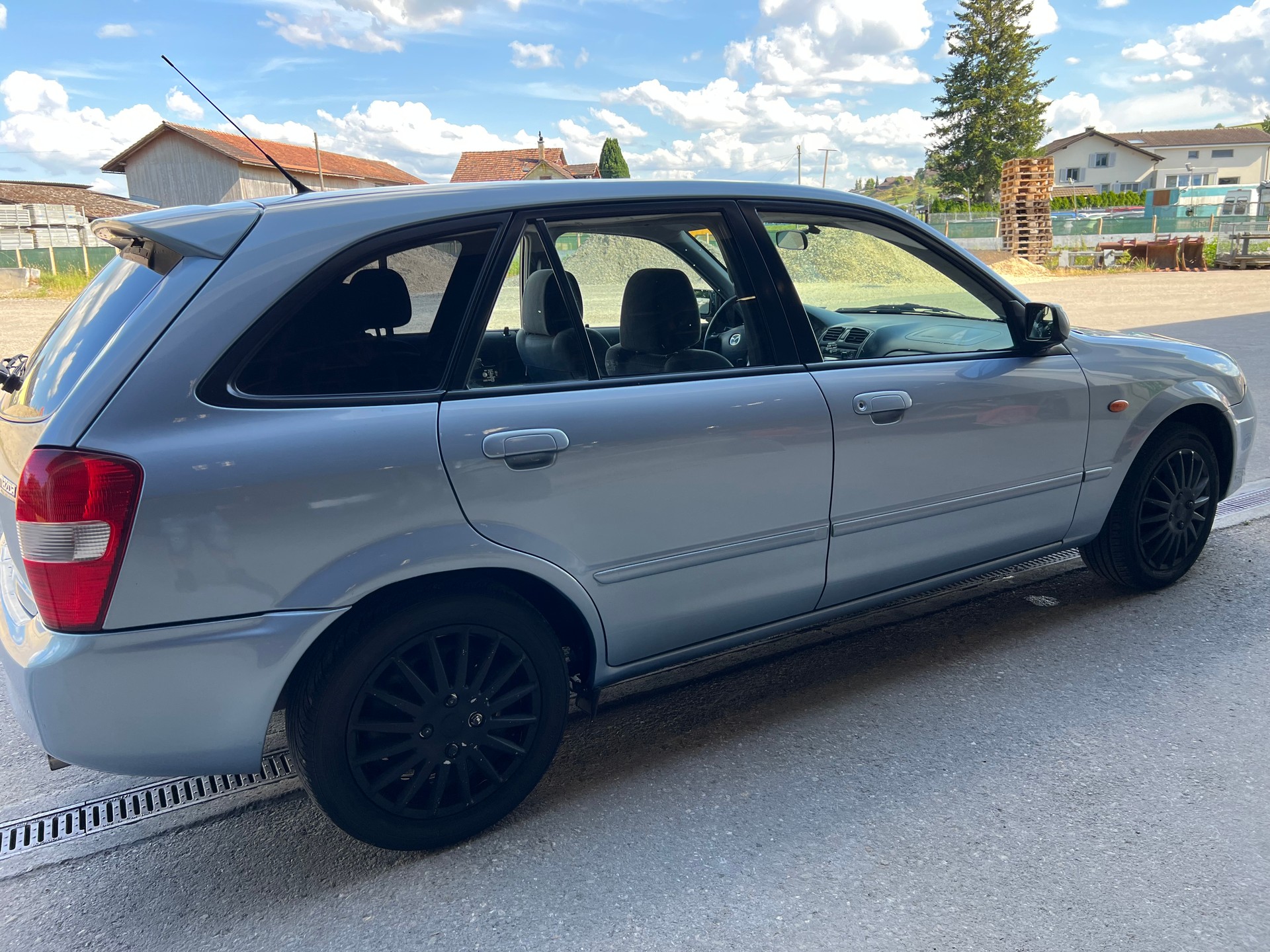 MAZDA 323 F 2.0i-16V GT-image-4