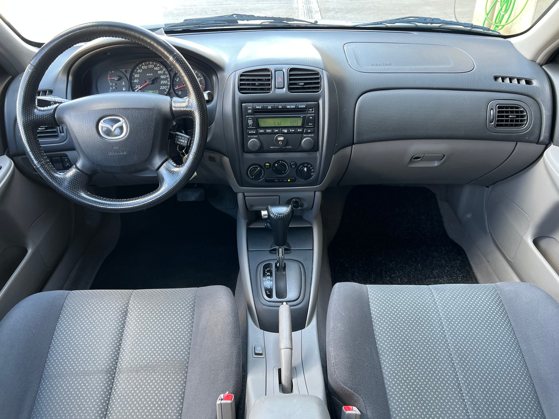 MAZDA 323 F 2.0i-16V GT-image-12