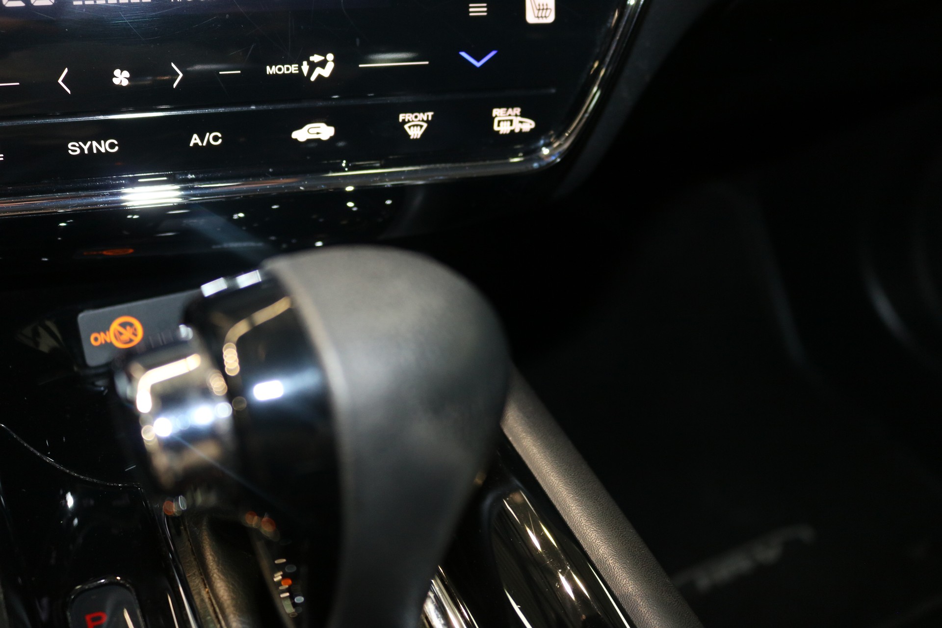 HONDA HR-V 1.5i-VTEC Elegance CVT-image-40