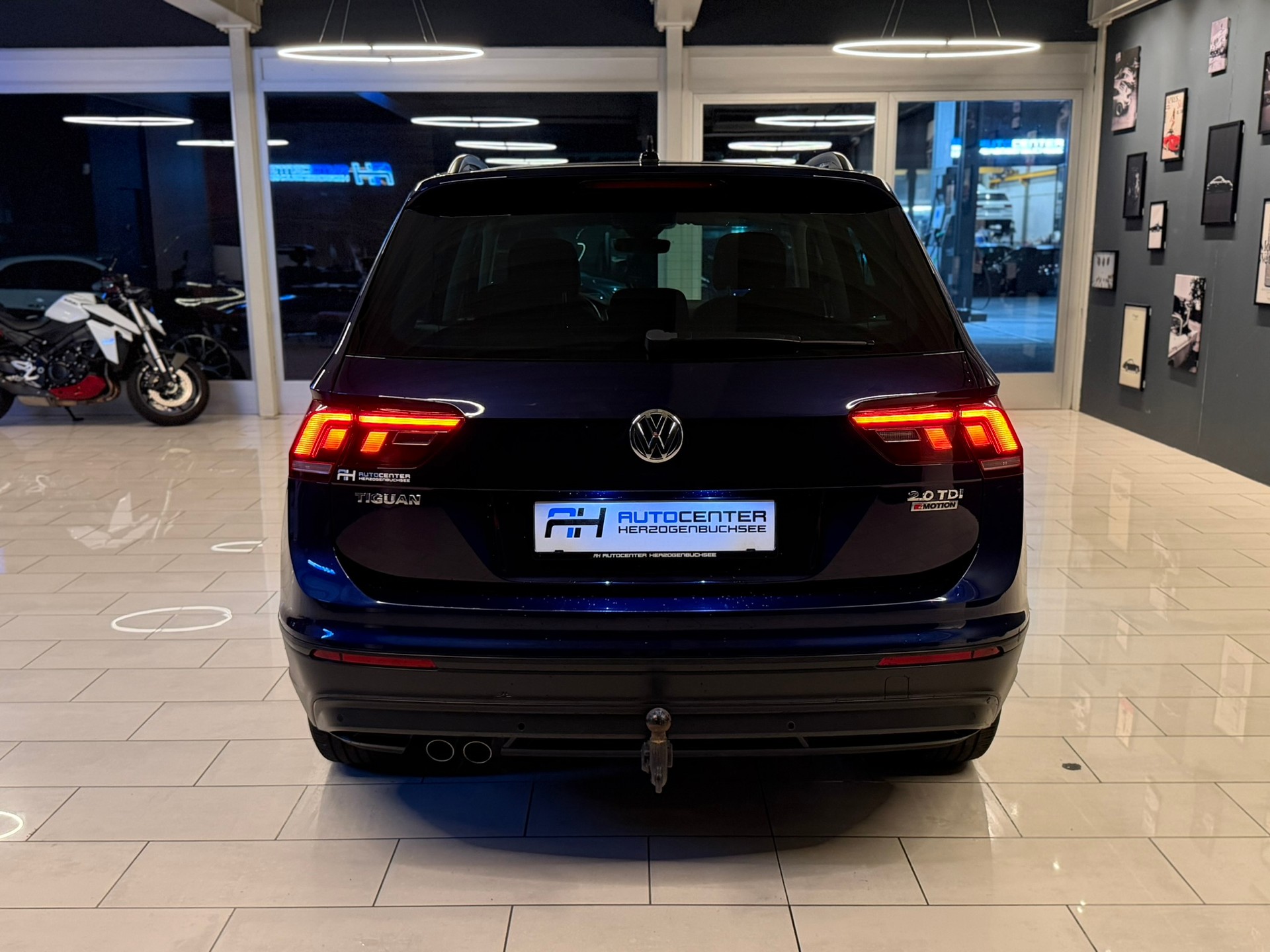 VW Tiguan 2.0 TDI SCR Comfortline 4Motion DSG-image-5